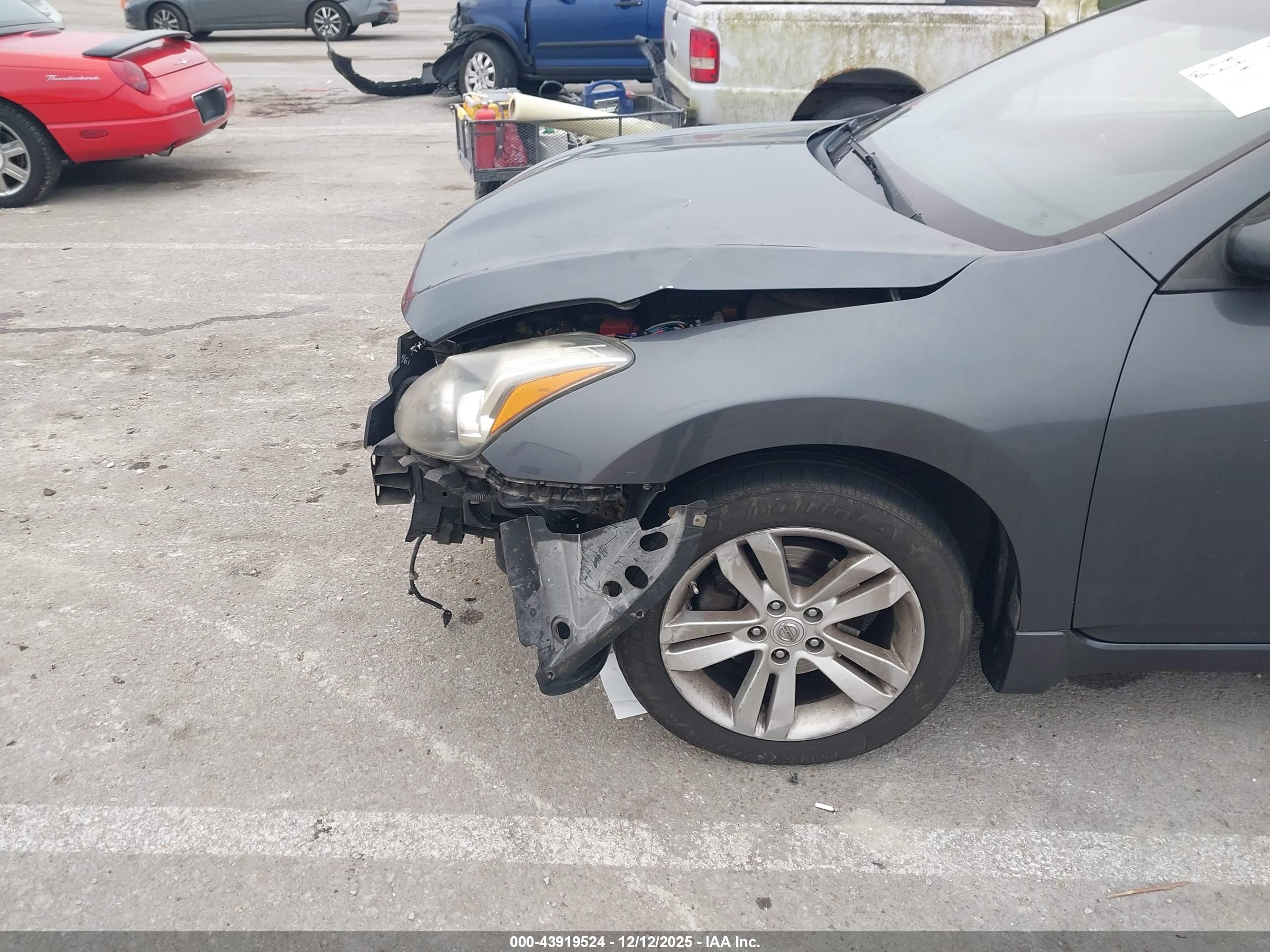 NISSAN ALTIMA image 6