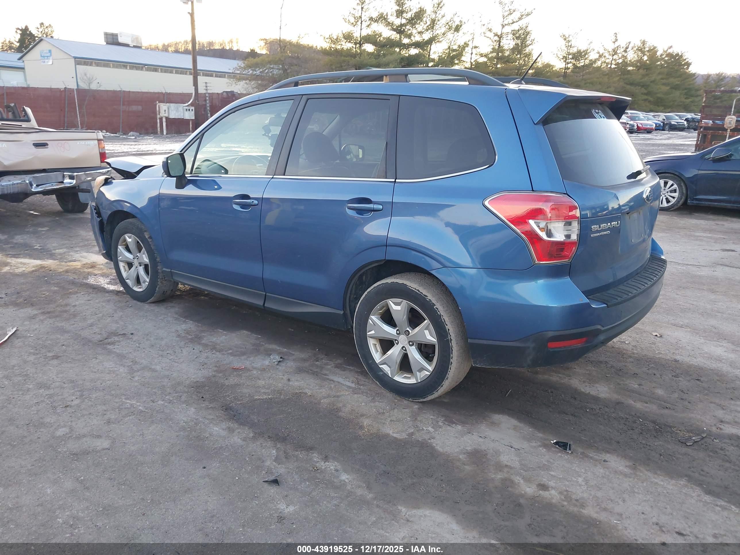 SUBARU FORESTER image 3