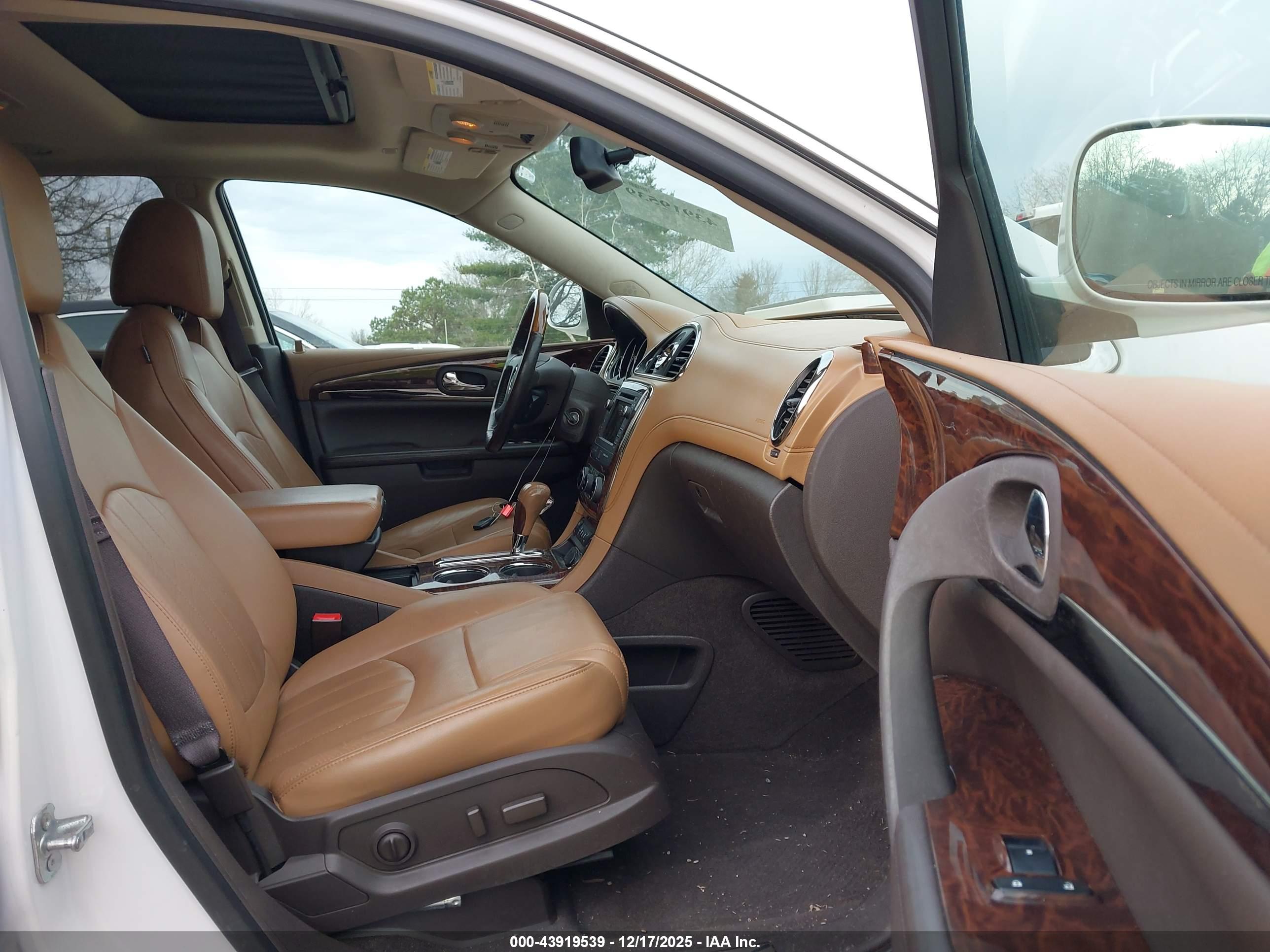 BUICK ENCLAVE image 5