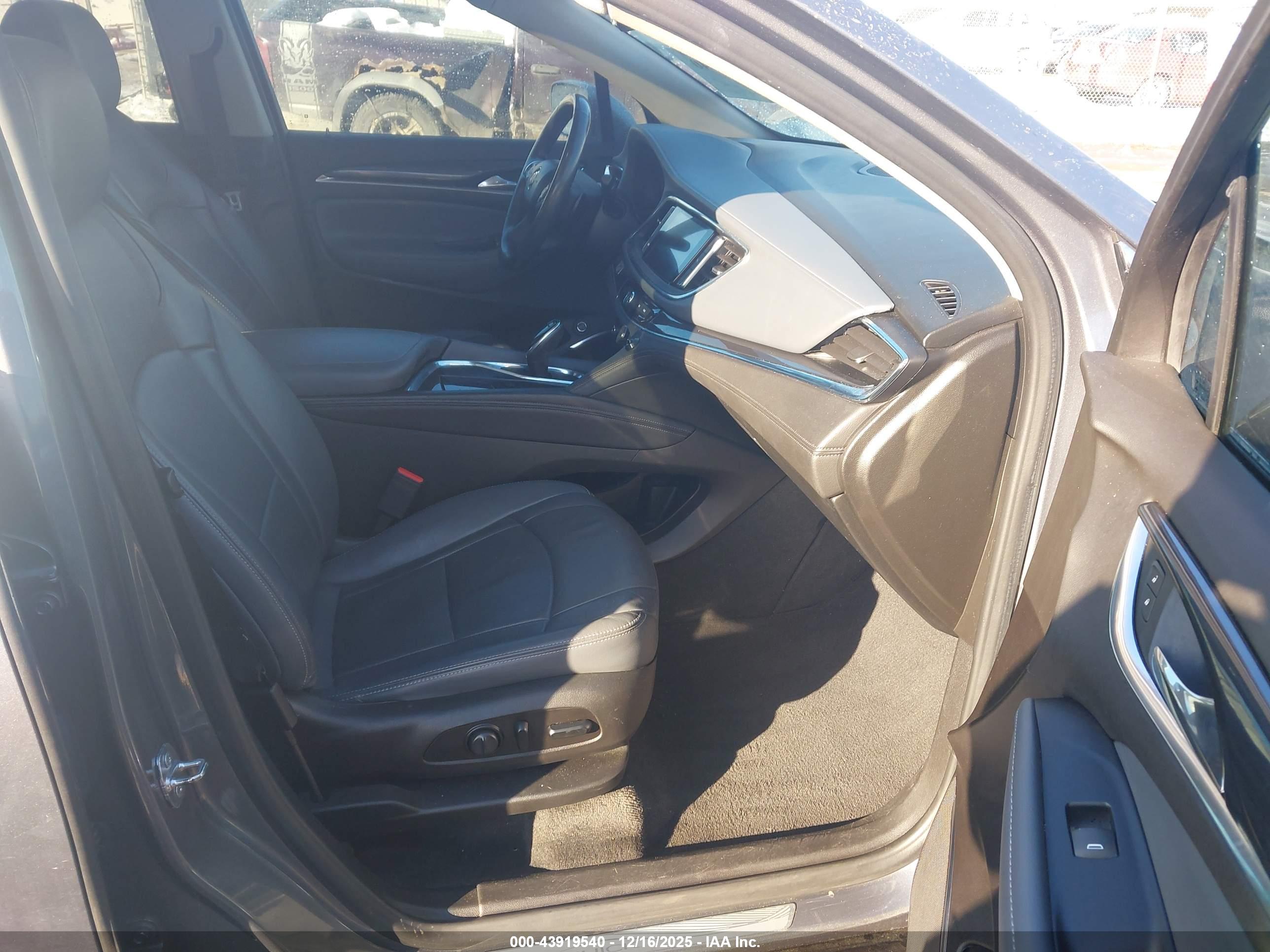 BUICK ENCLAVE image 5