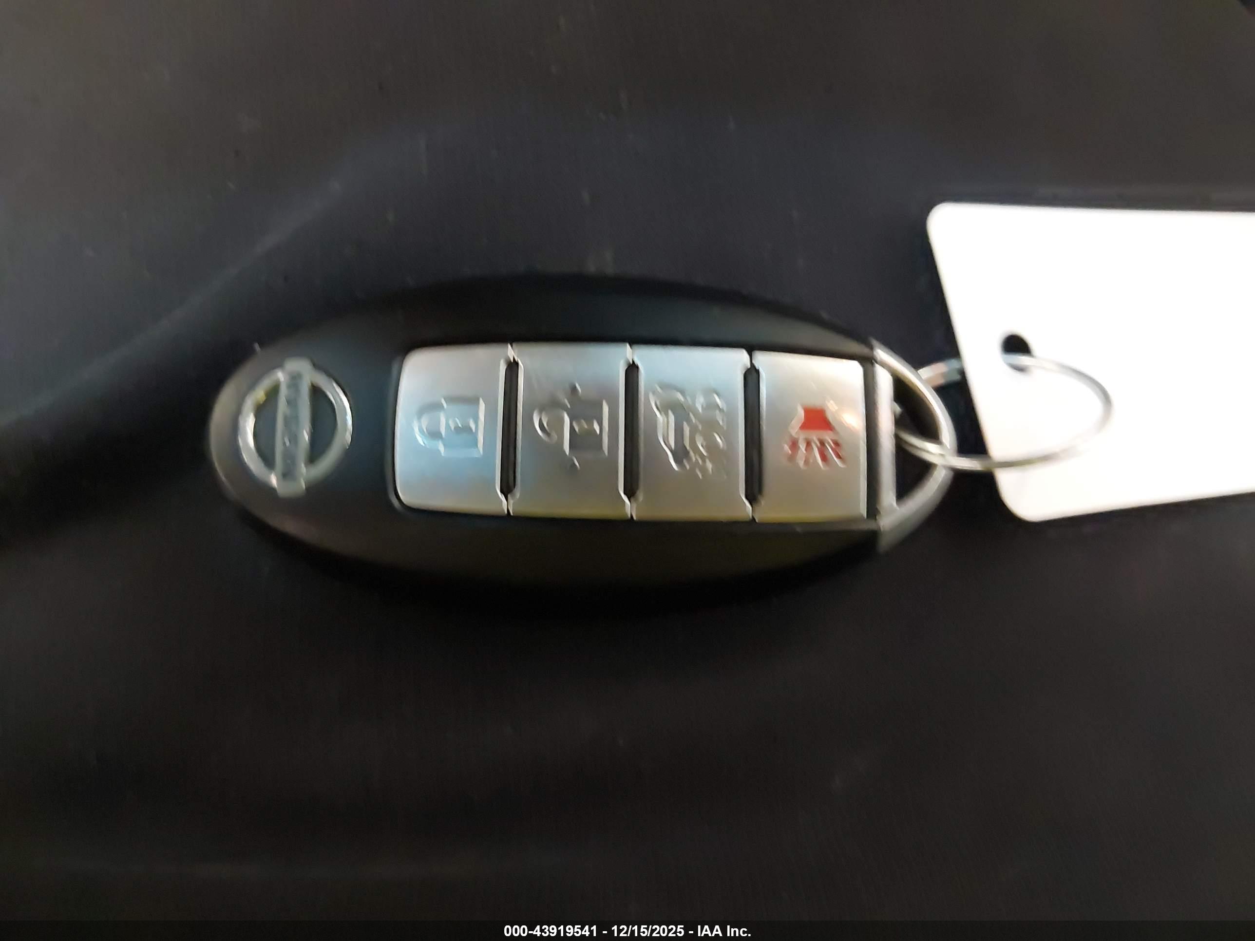 NISSAN ARMADA image 11