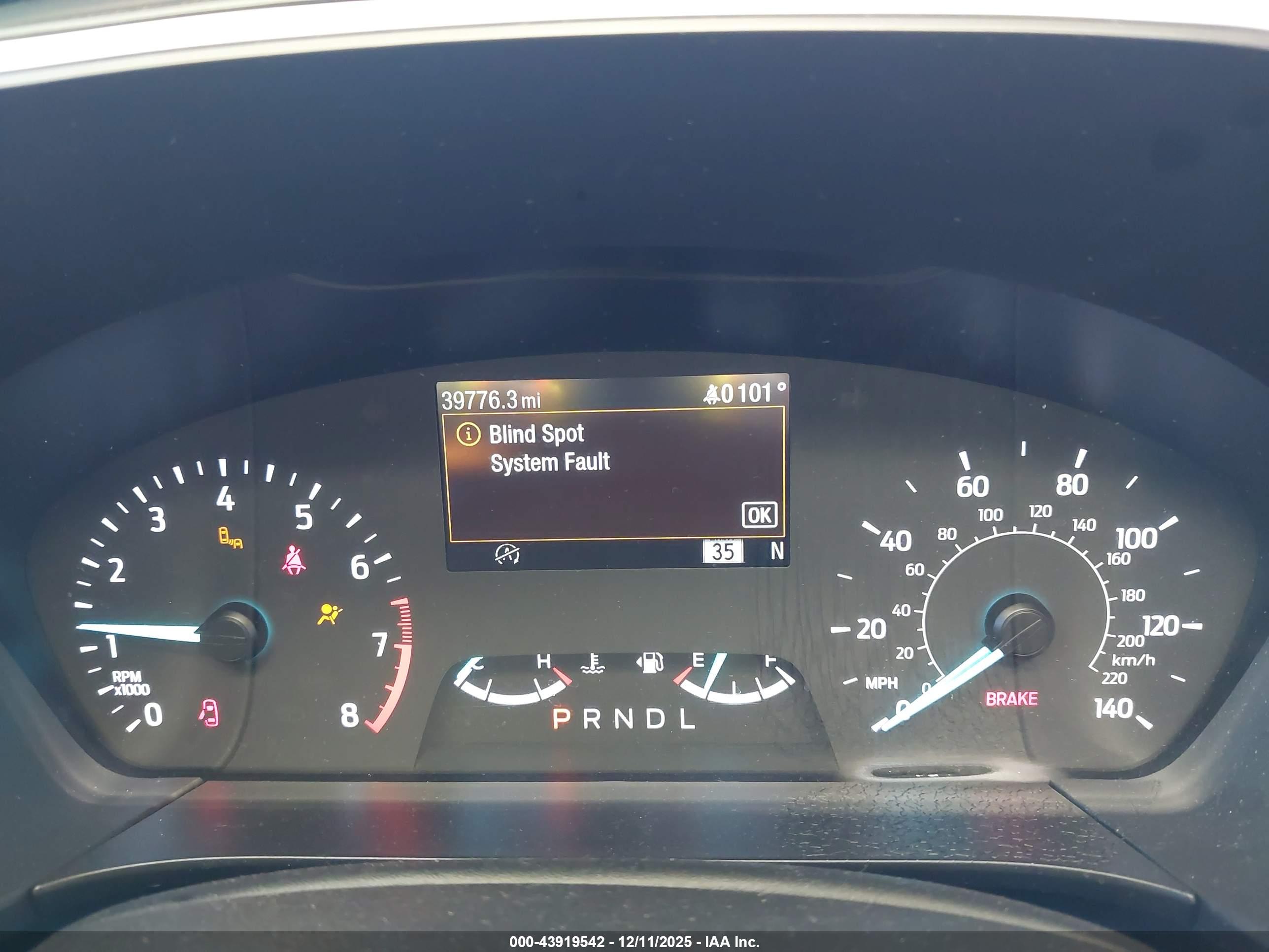 FORD ESCAPE image 7