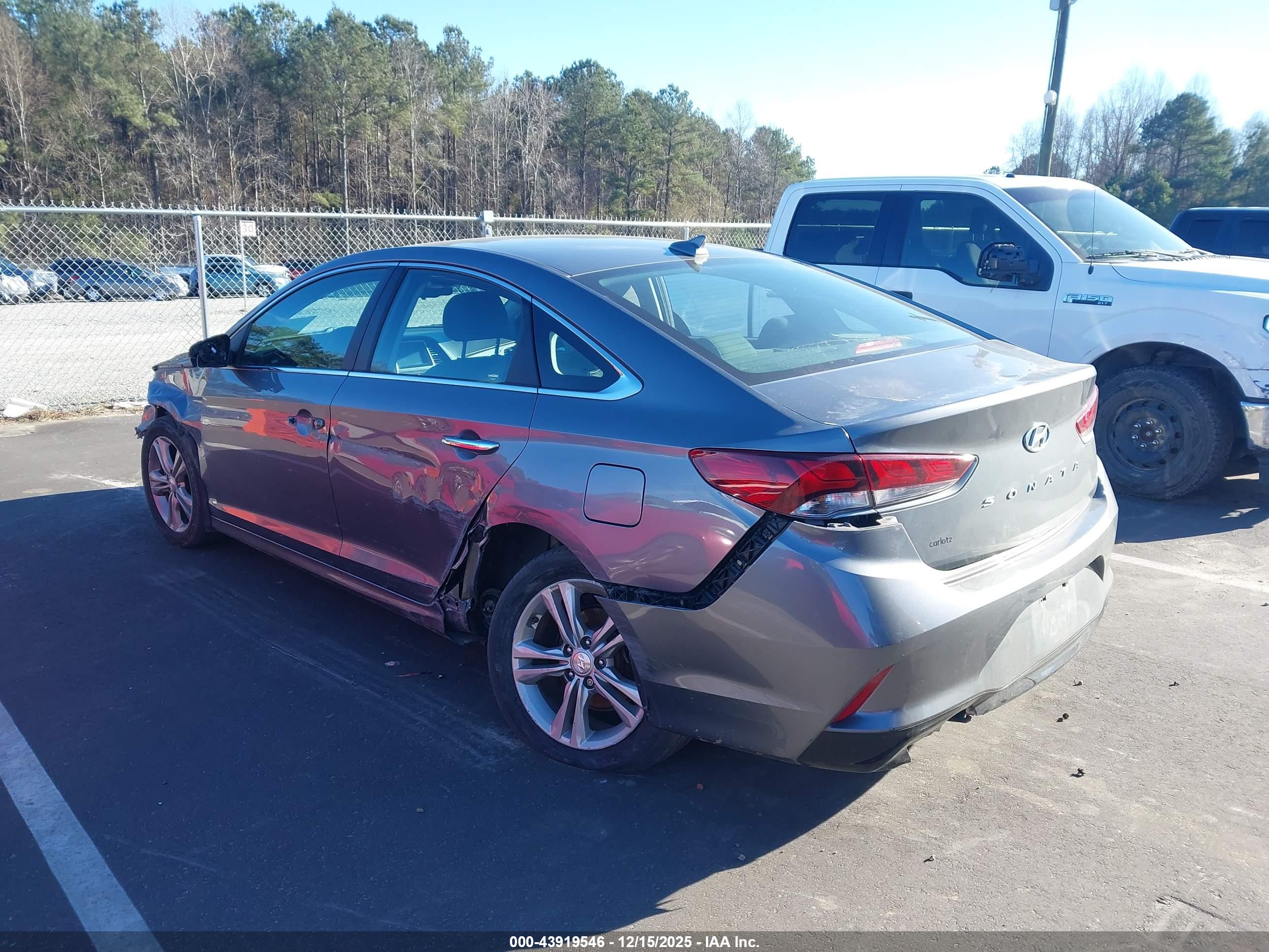 HYUNDAI SONATA image 3