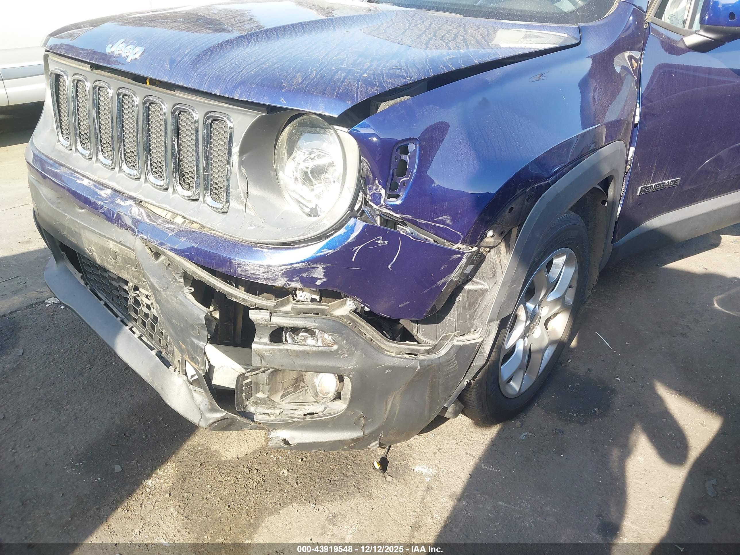 JEEP RENEGADE image 6