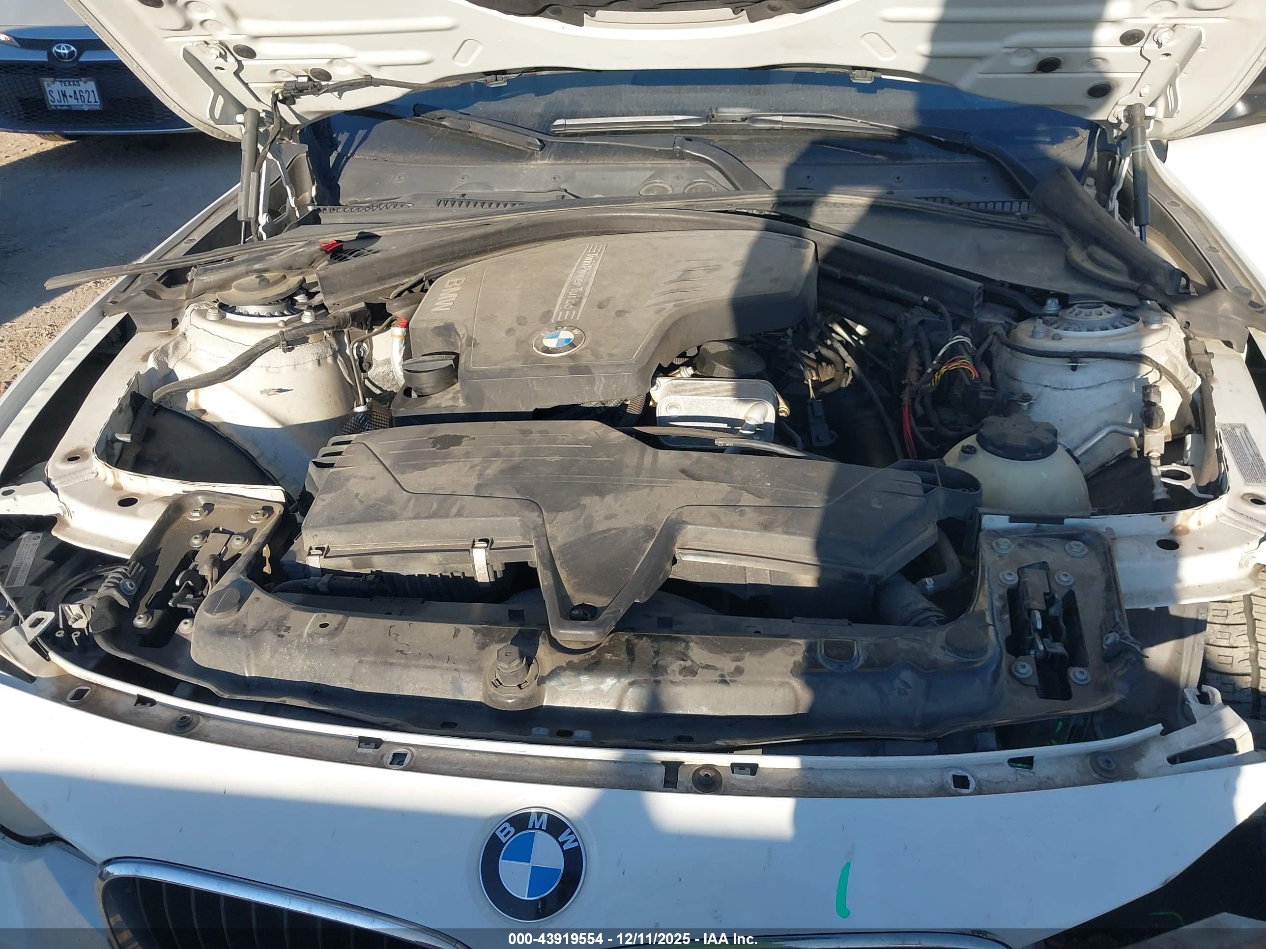 BMW 328I image 10