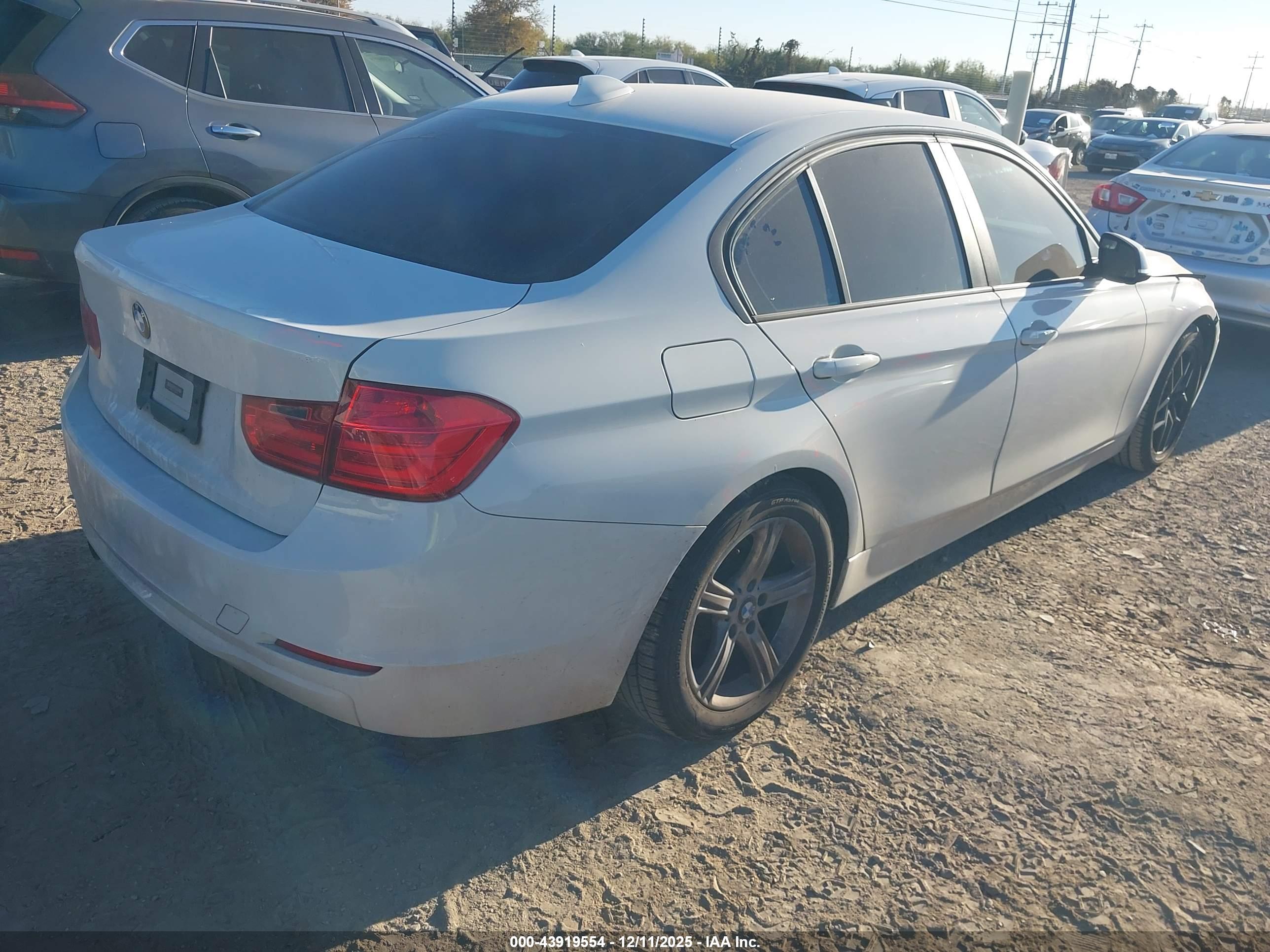 BMW 328I image 4