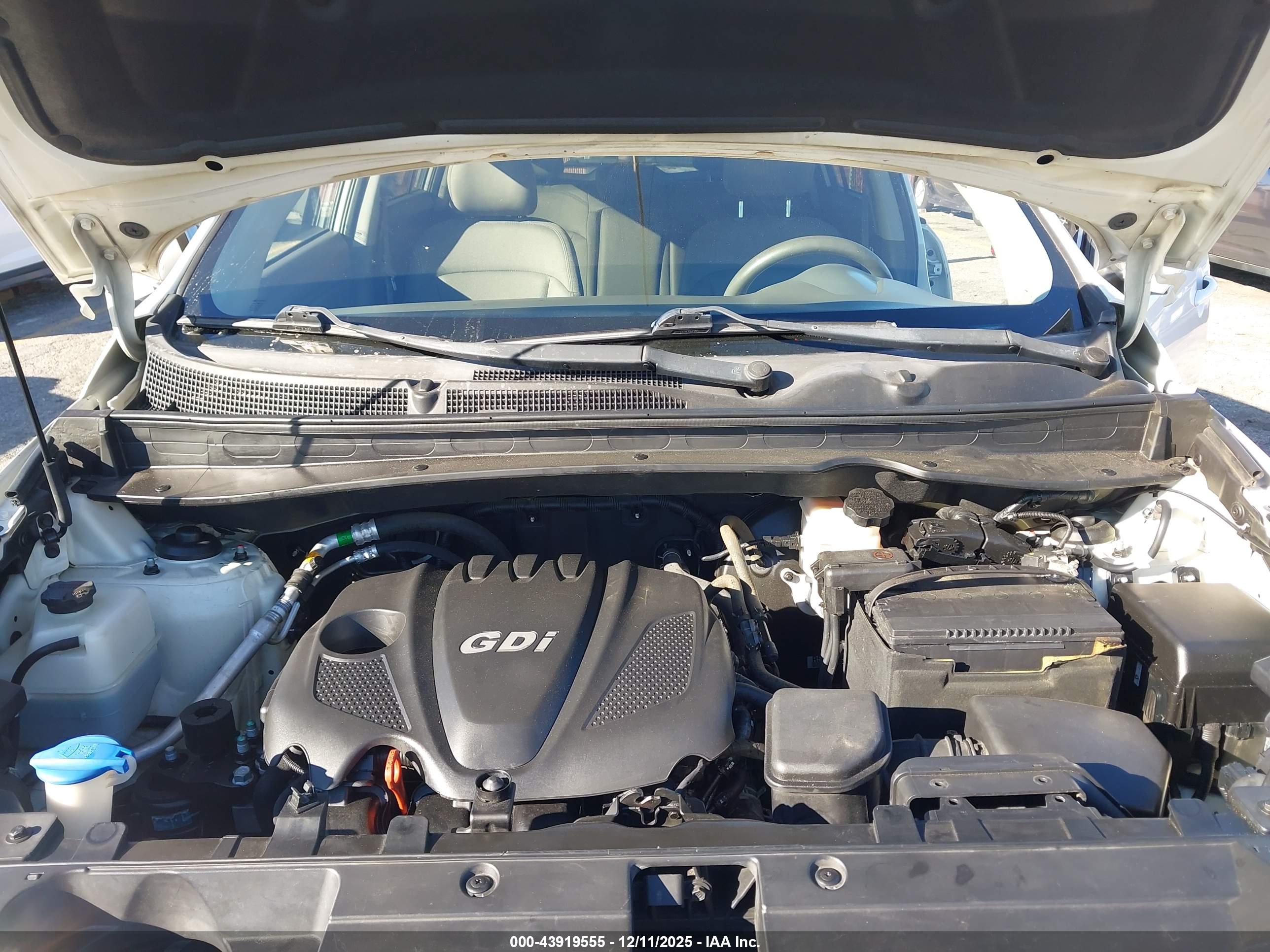 KIA SPORTAGE image 10
