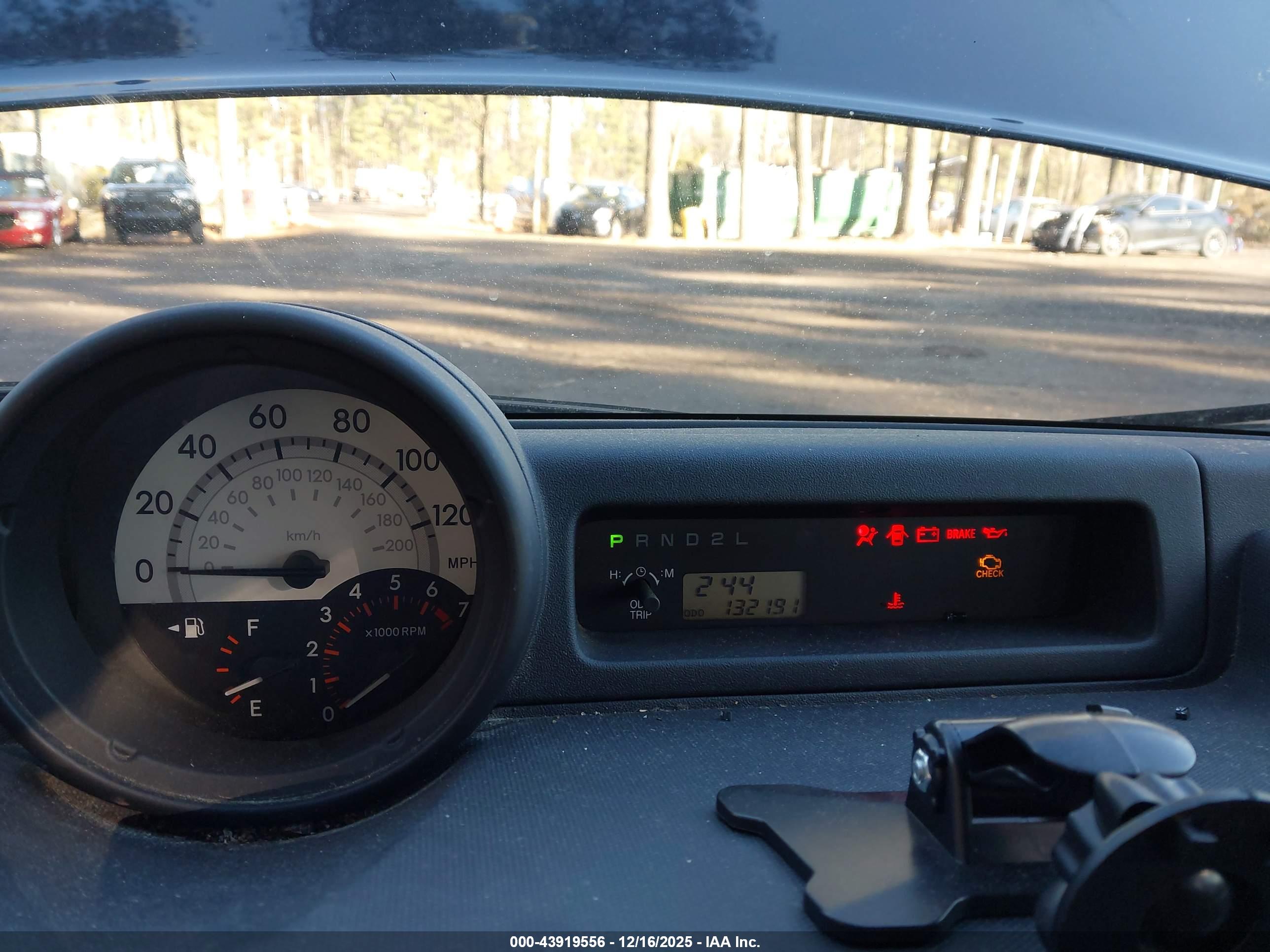 SCION XB image 7