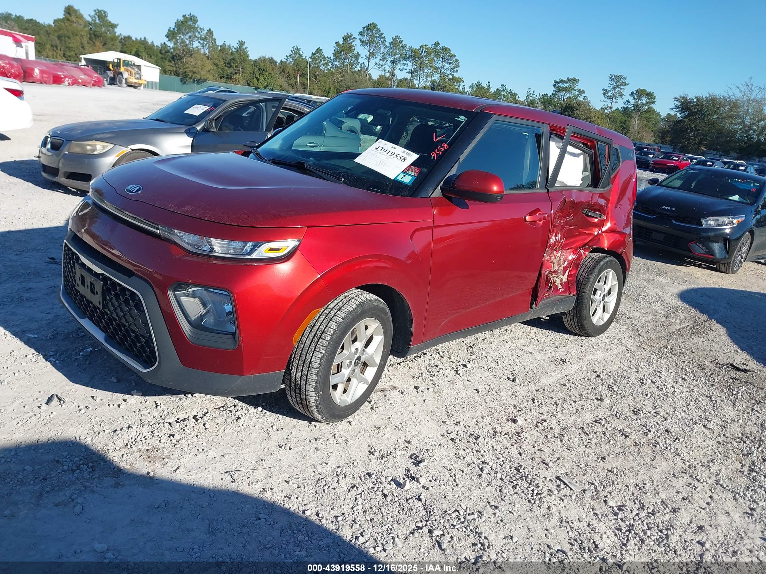 KIA SOUL image 2