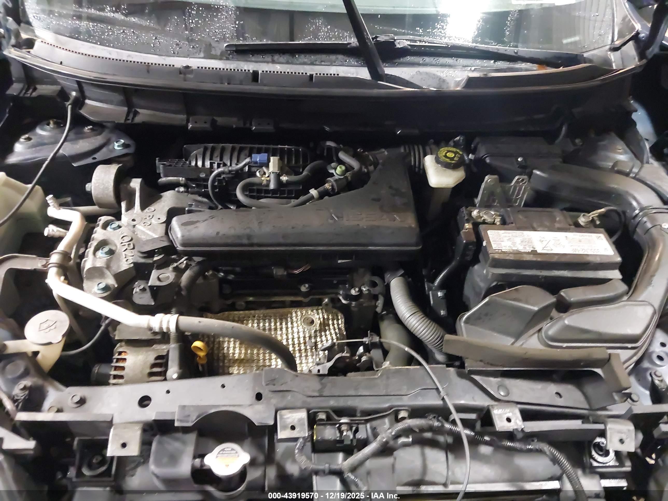 NISSAN ROGUE image 10