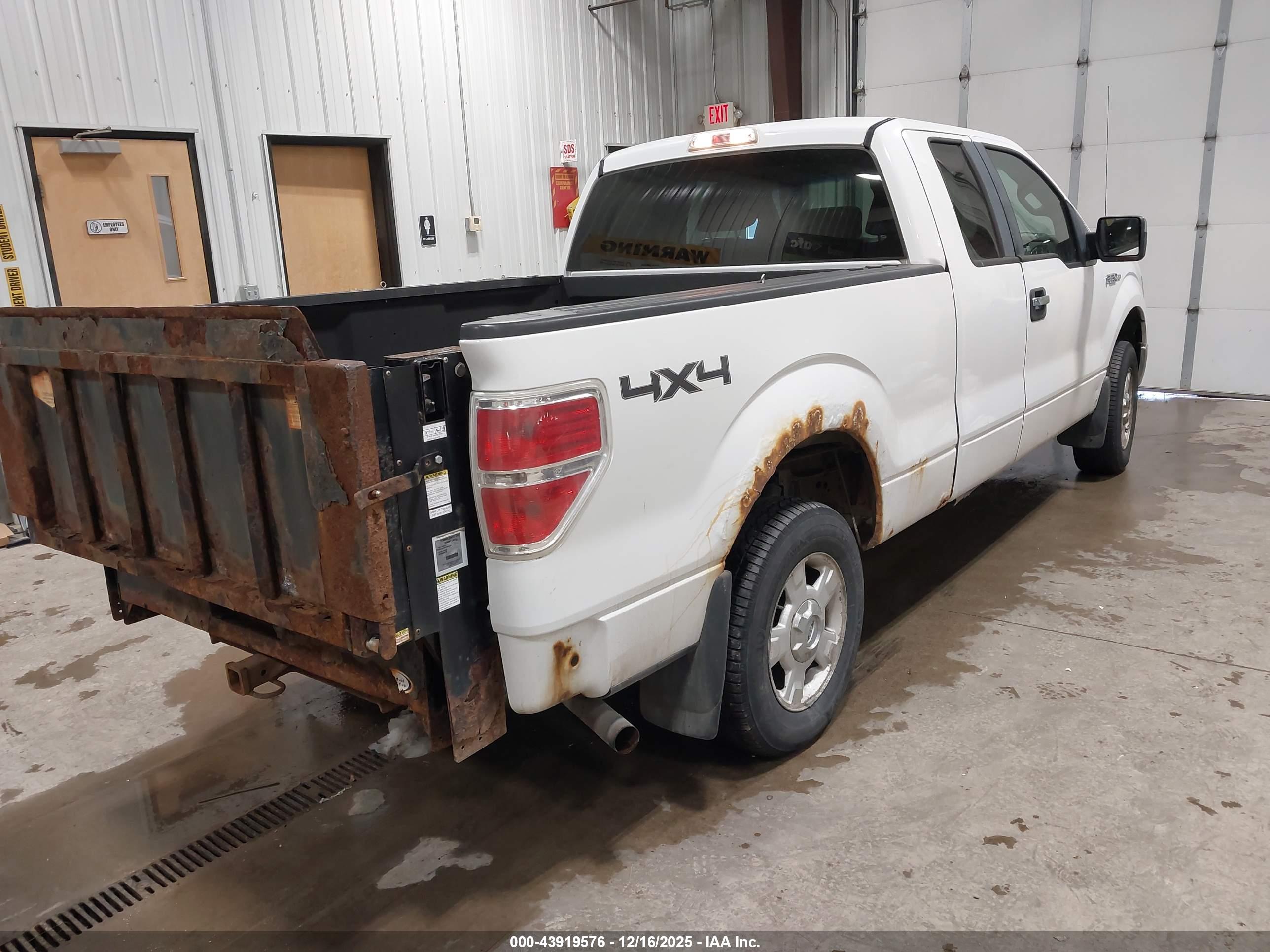 FORD F-150 image 4