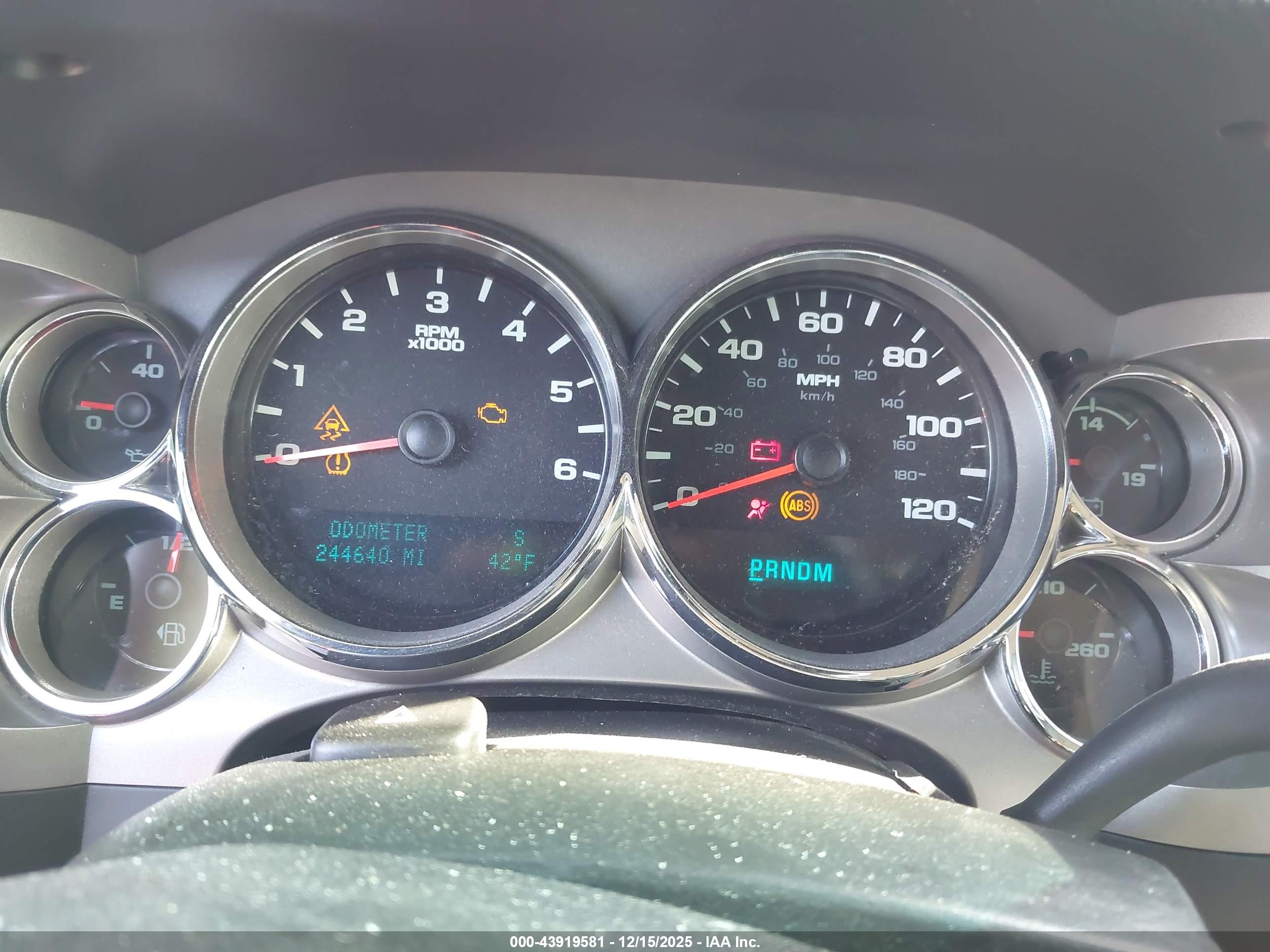 CHEVROLET SILVERADO image 7