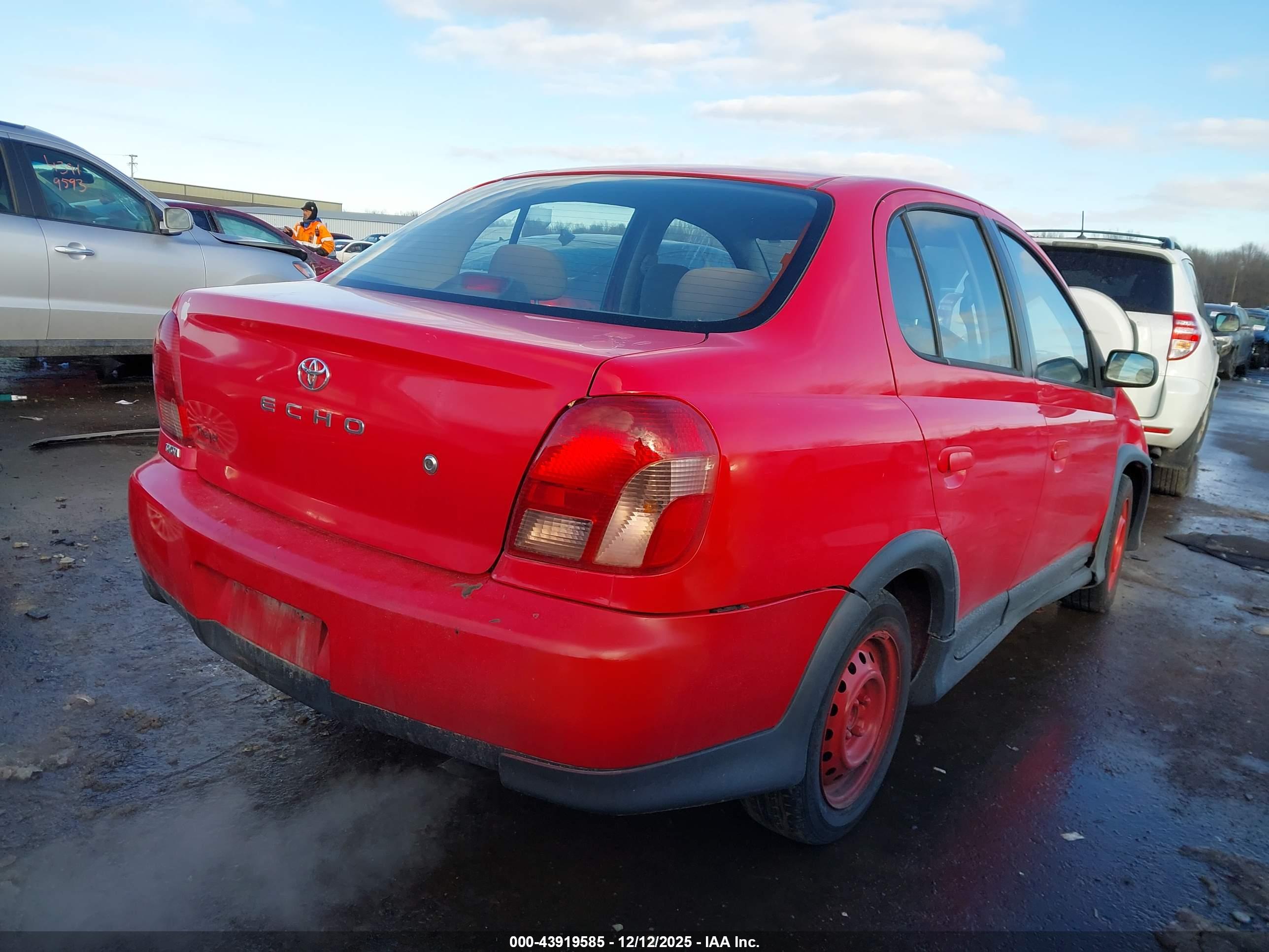 TOYOTA ECHO image 4