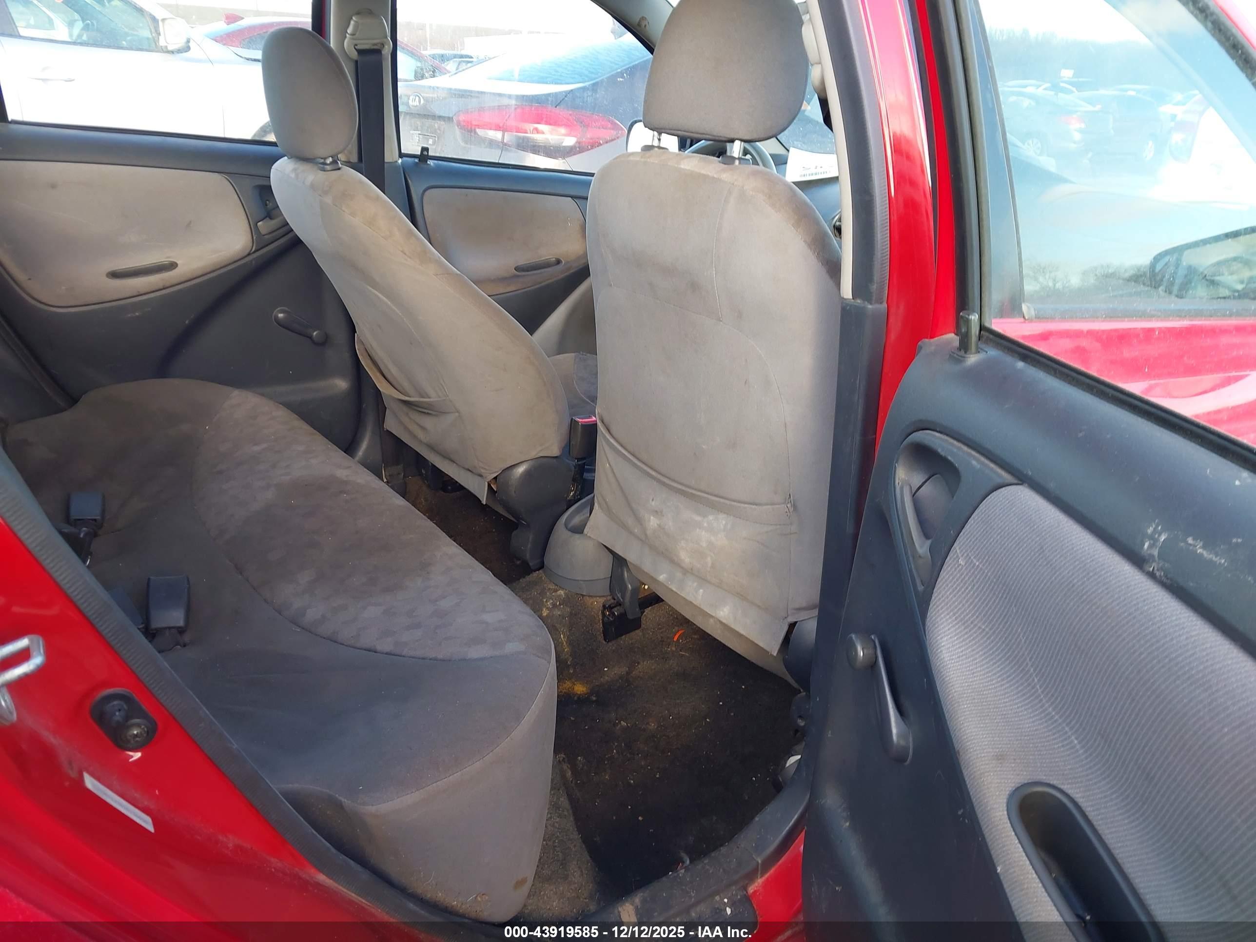 TOYOTA ECHO image 8