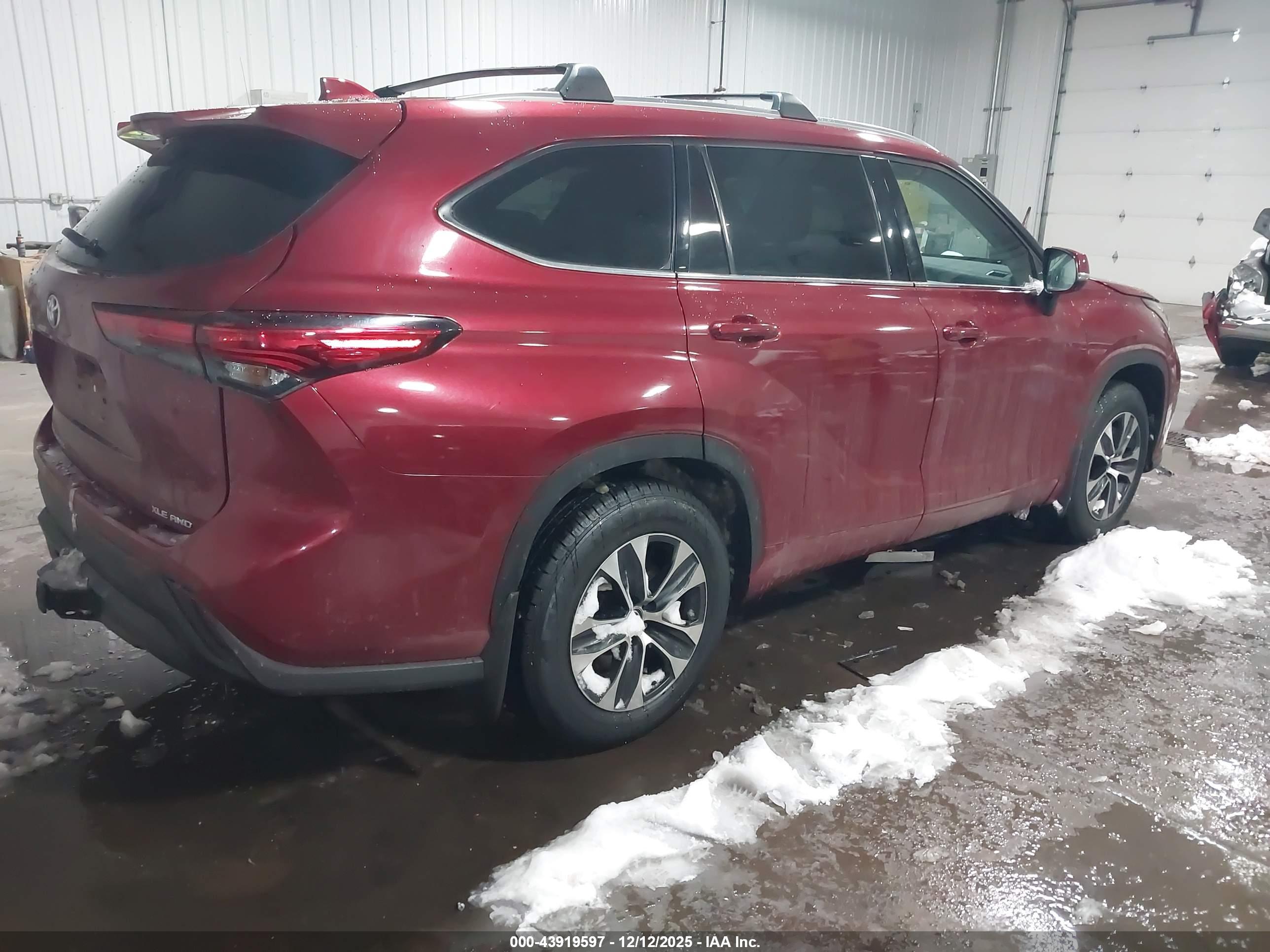 TOYOTA HIGHLANDER image 4