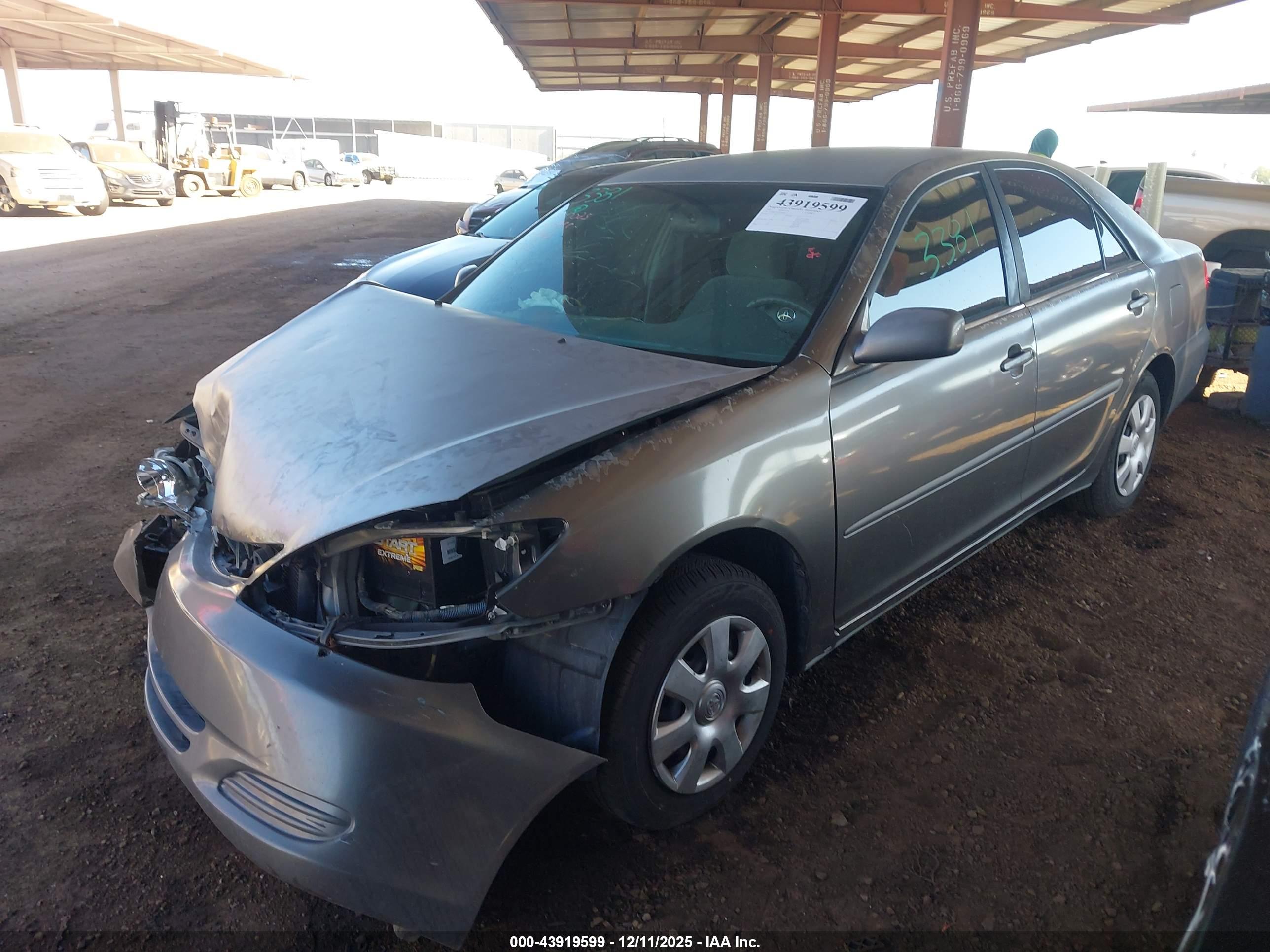 TOYOTA CAMRY image 2