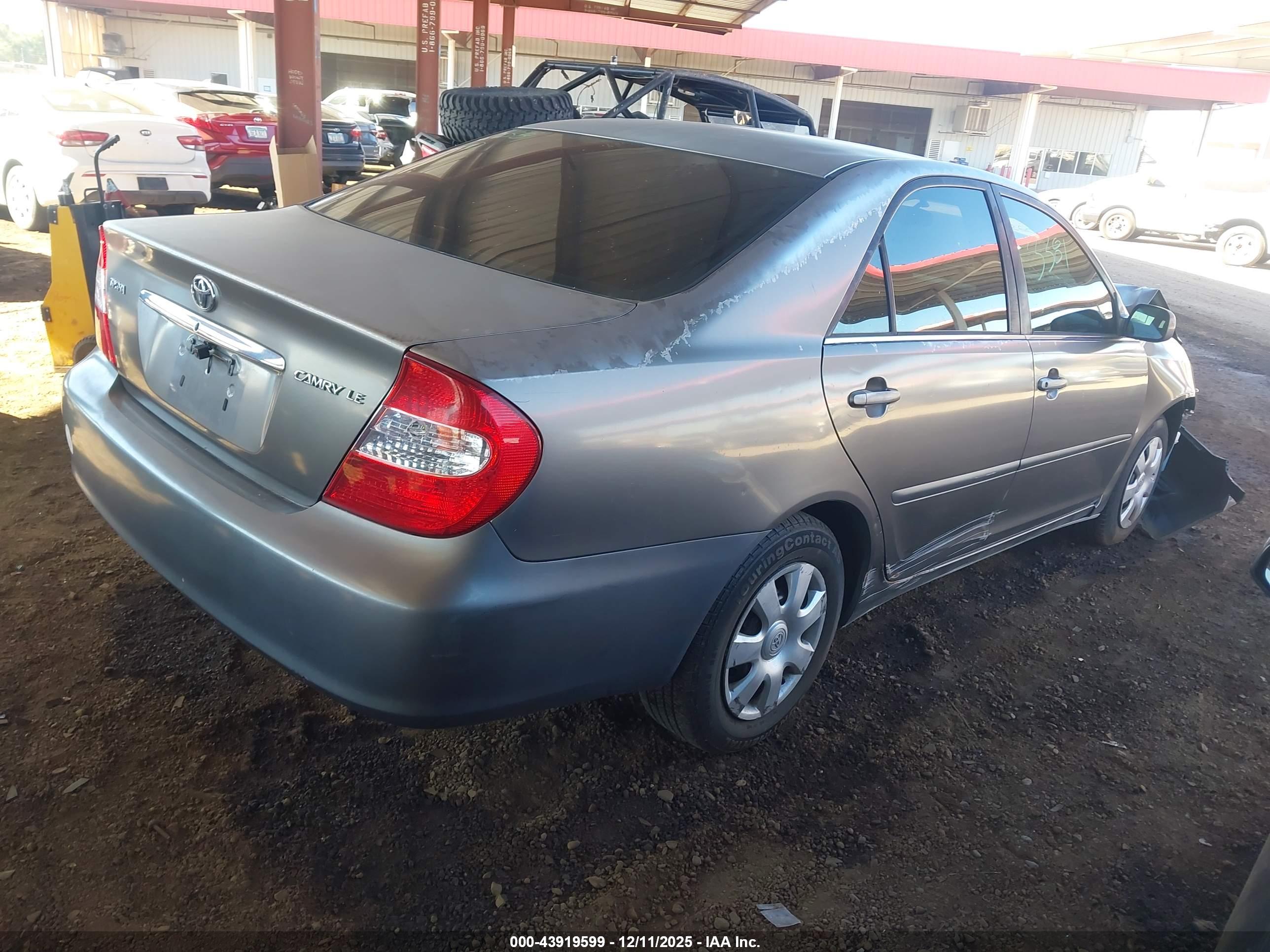 TOYOTA CAMRY image 4