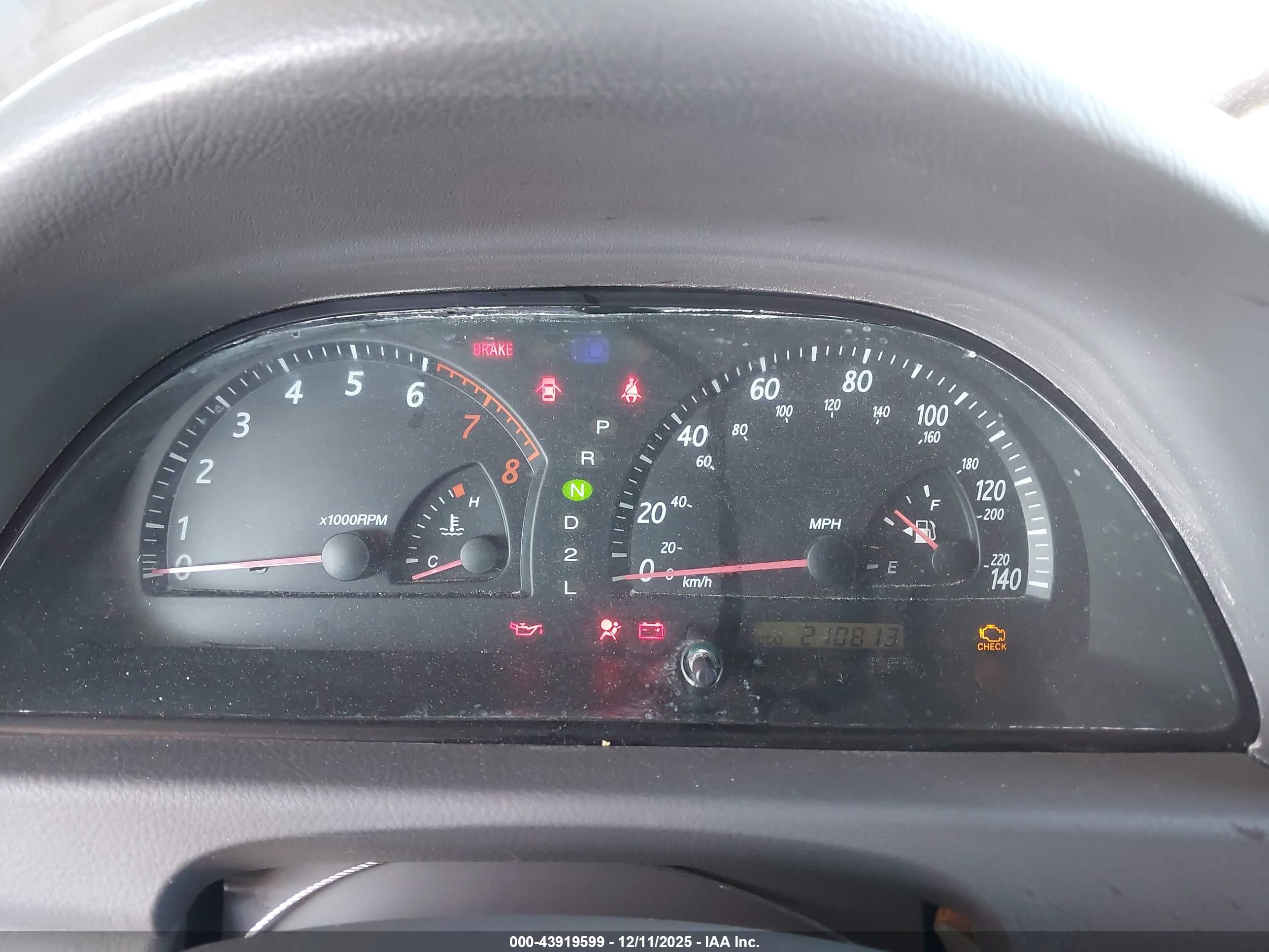 TOYOTA CAMRY image 7
