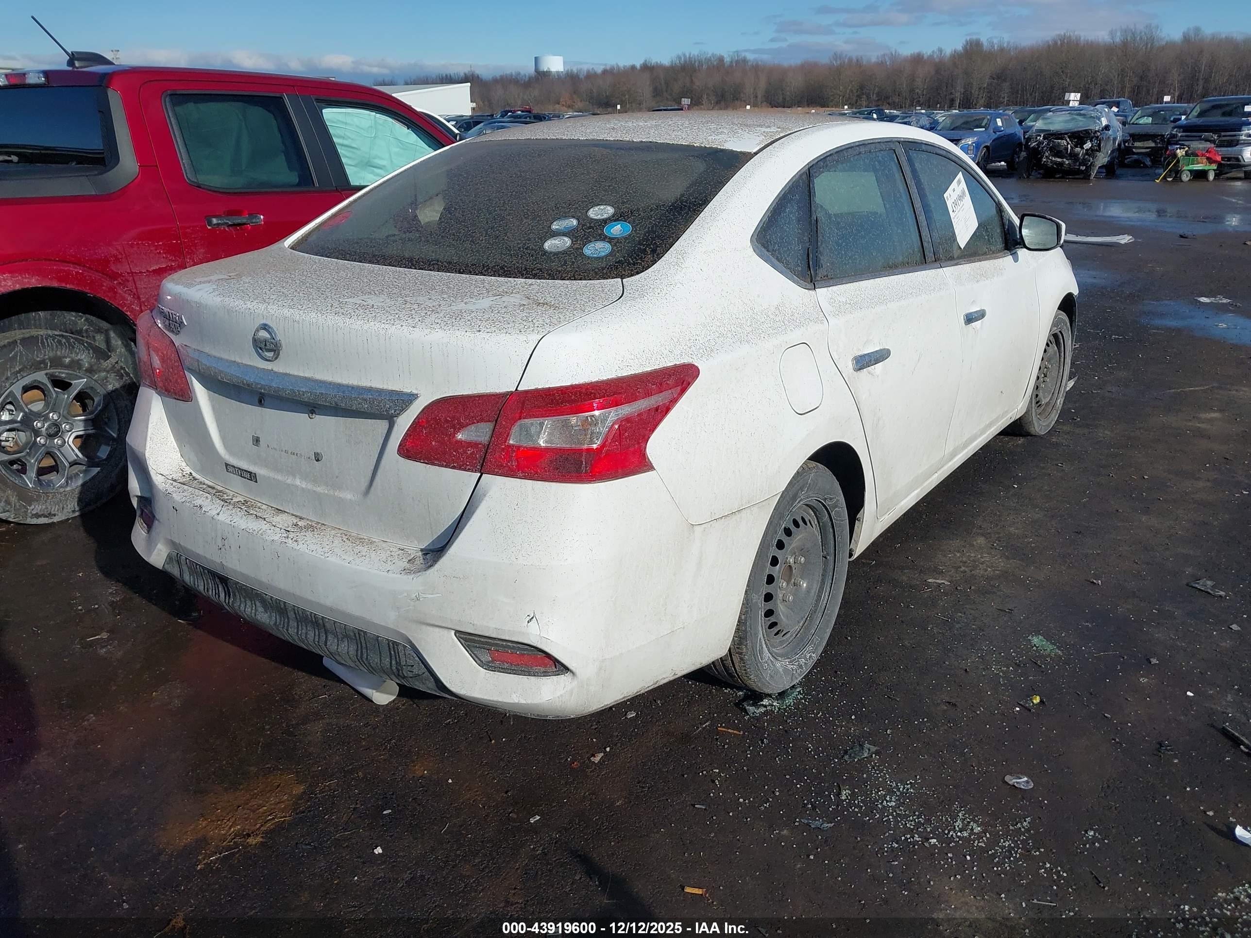 NISSAN SENTRA image 4
