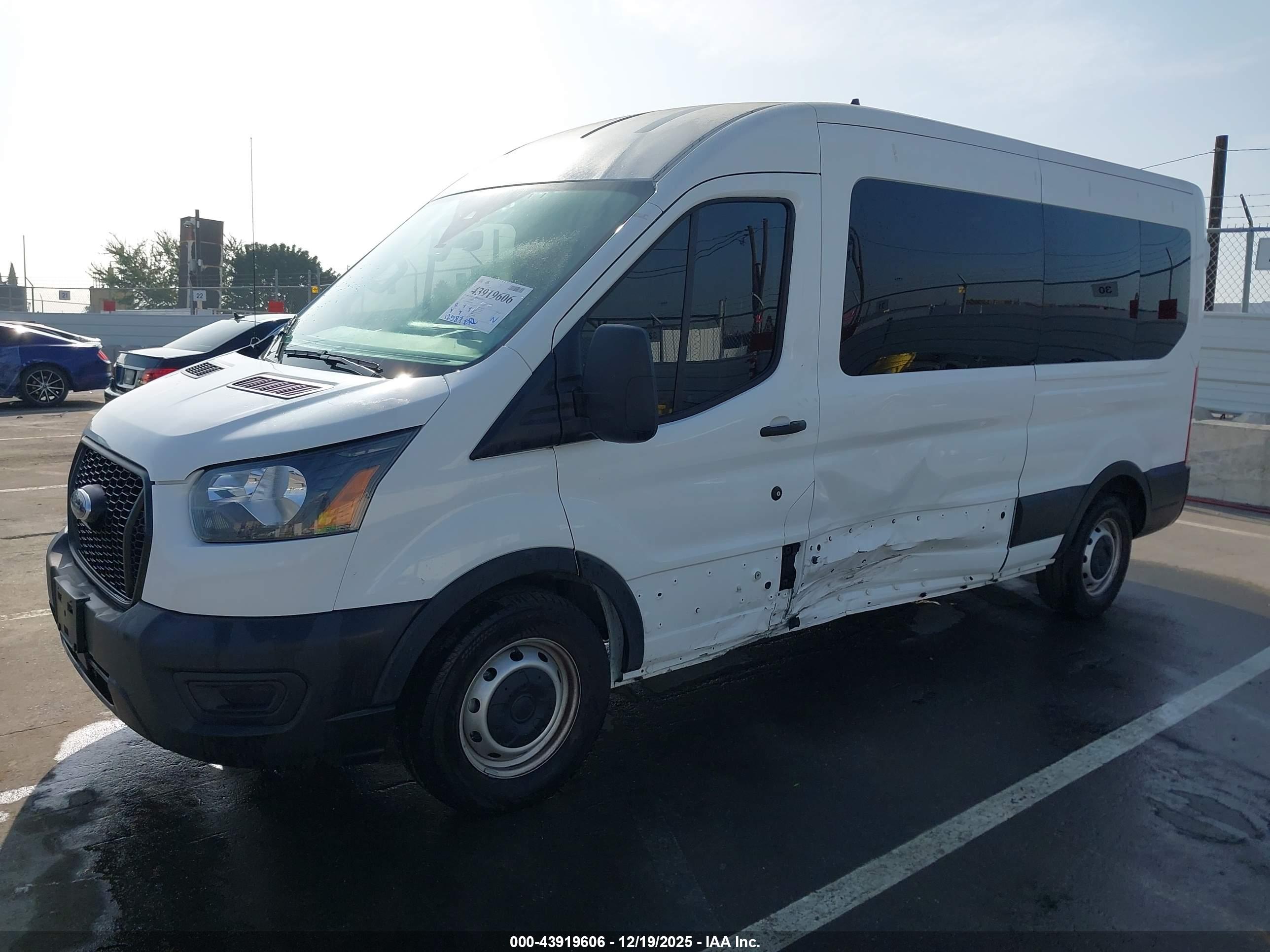 FORD TRANSIT-350 image 2