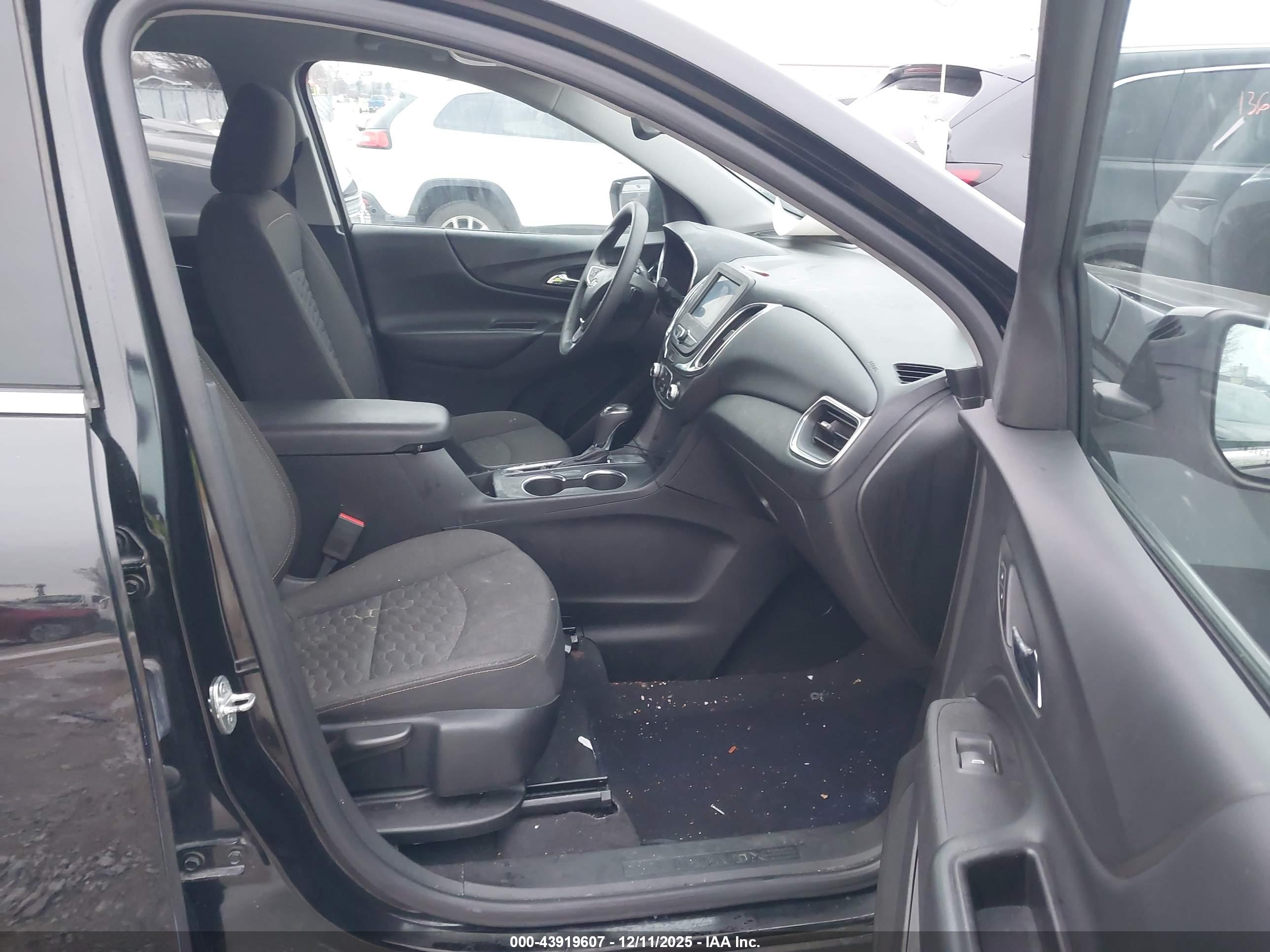 CHEVROLET EQUINOX image 5