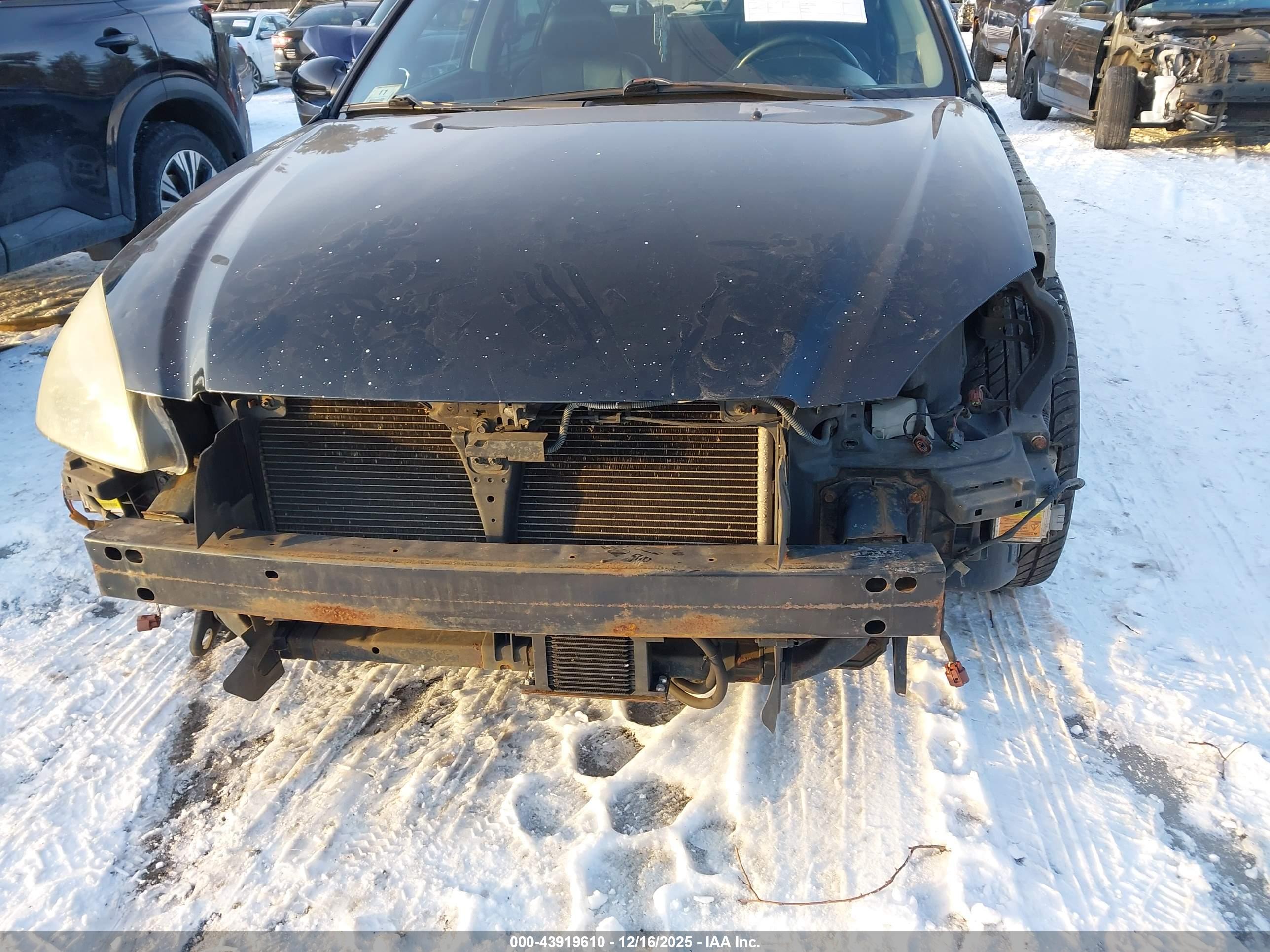 NISSAN ALTIMA image 6