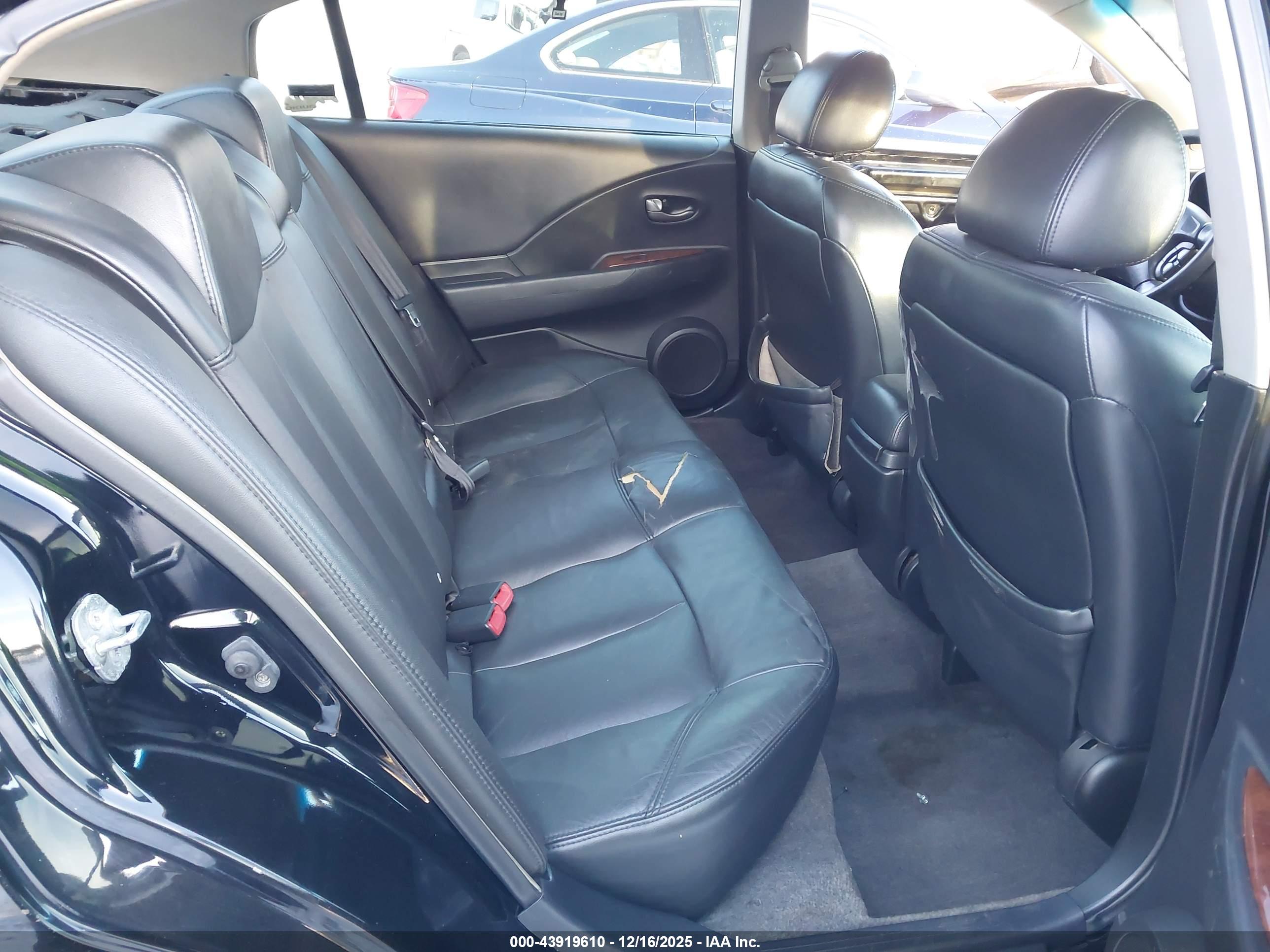 NISSAN ALTIMA image 8