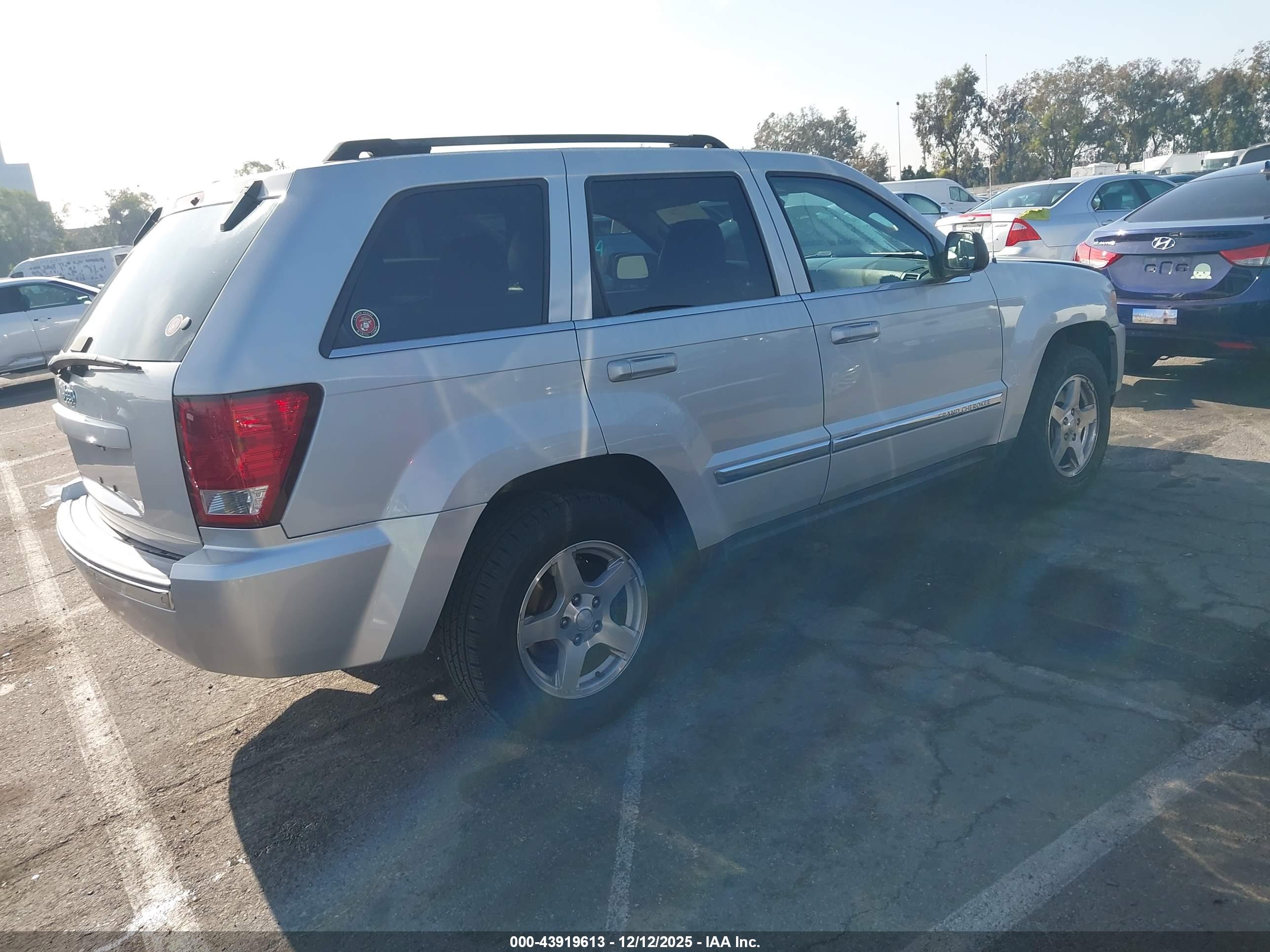 JEEP GRAND image 4