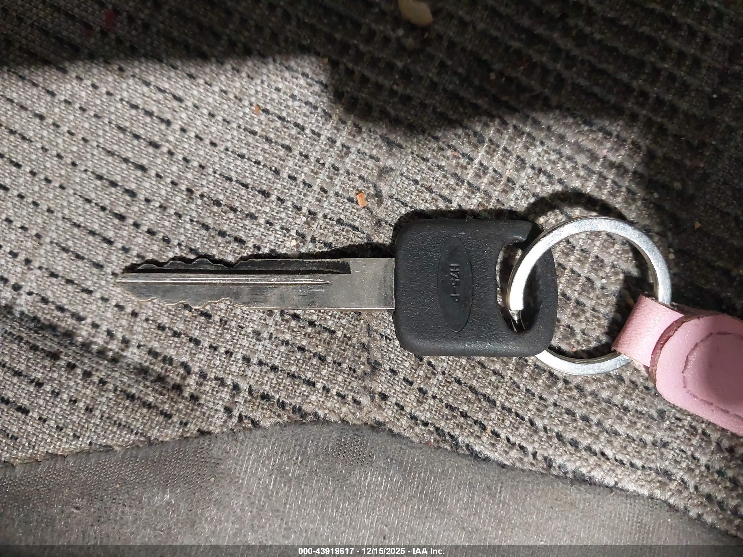 FORD E-350 image 11