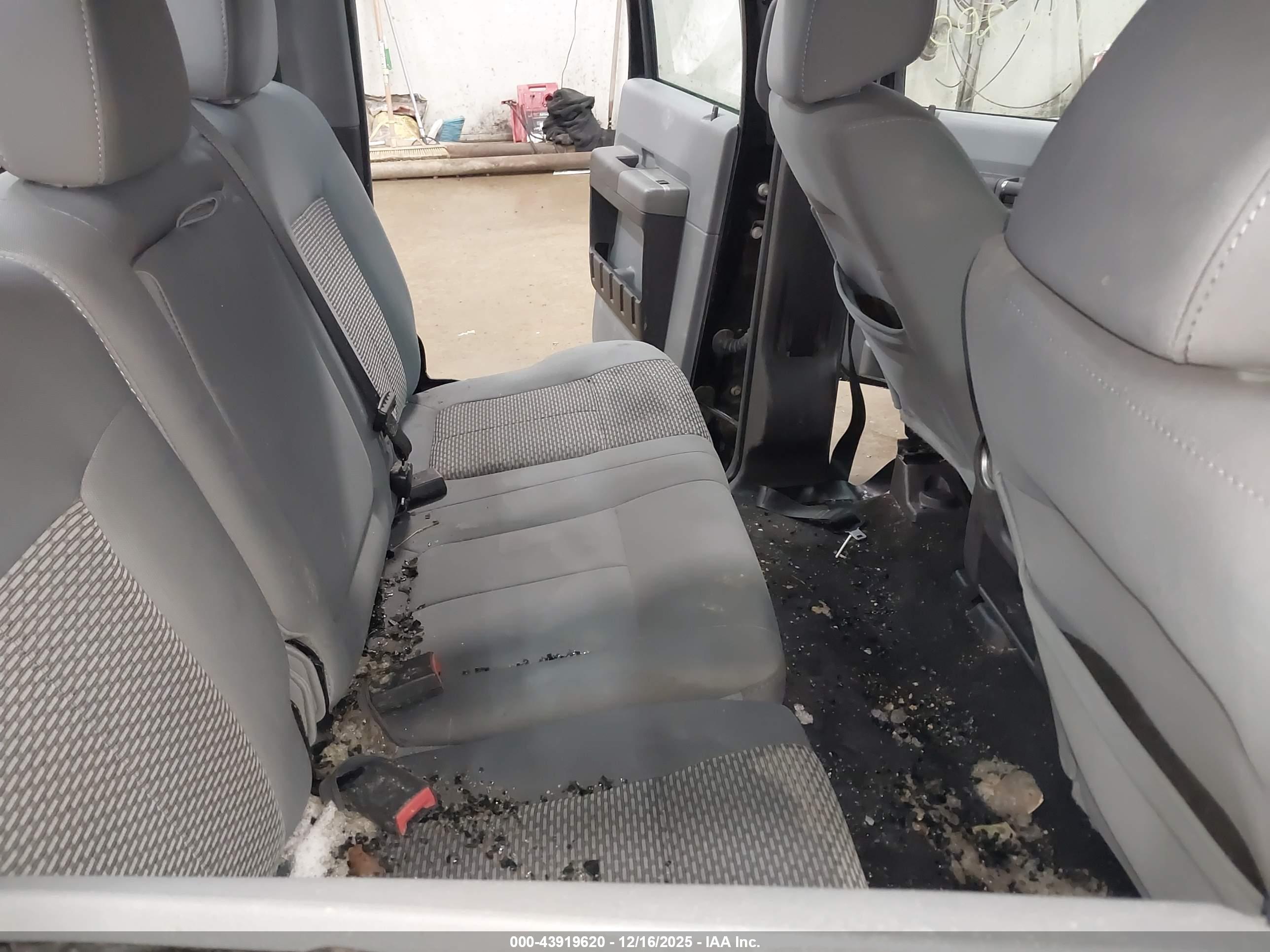 FORD F-250 image 8
