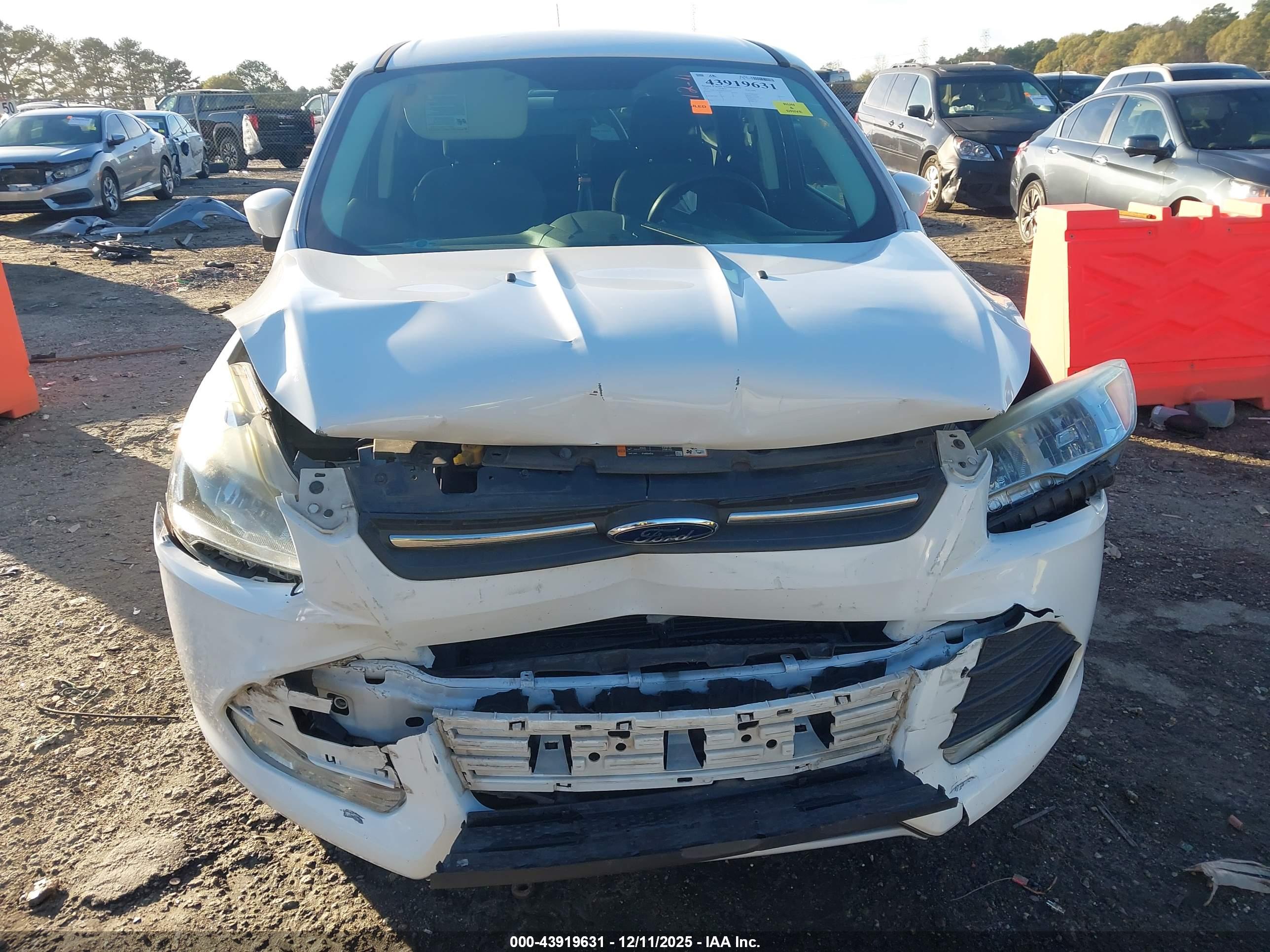 FORD ESCAPE image 6