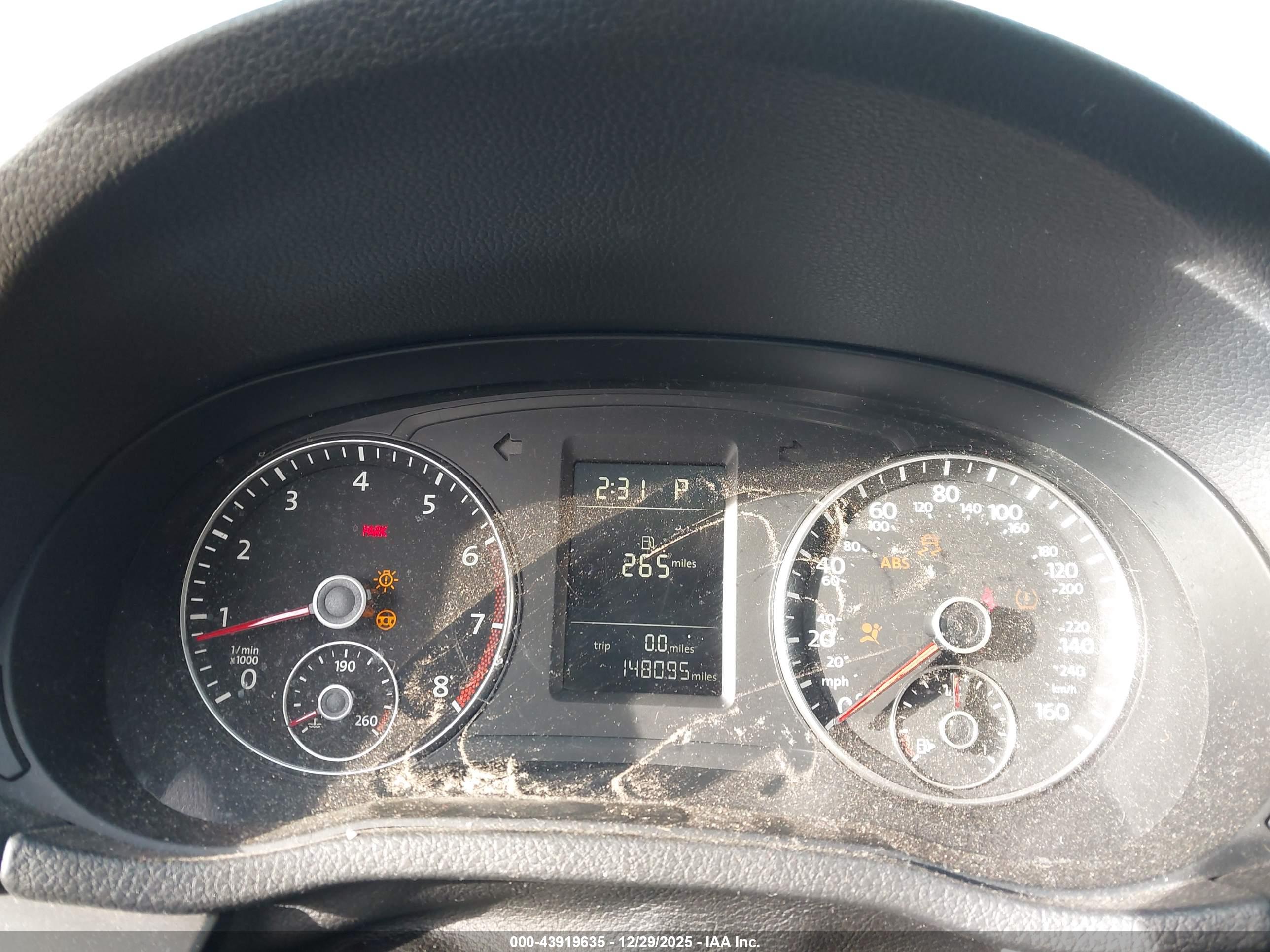 VOLKSWAGEN PASSAT image 7