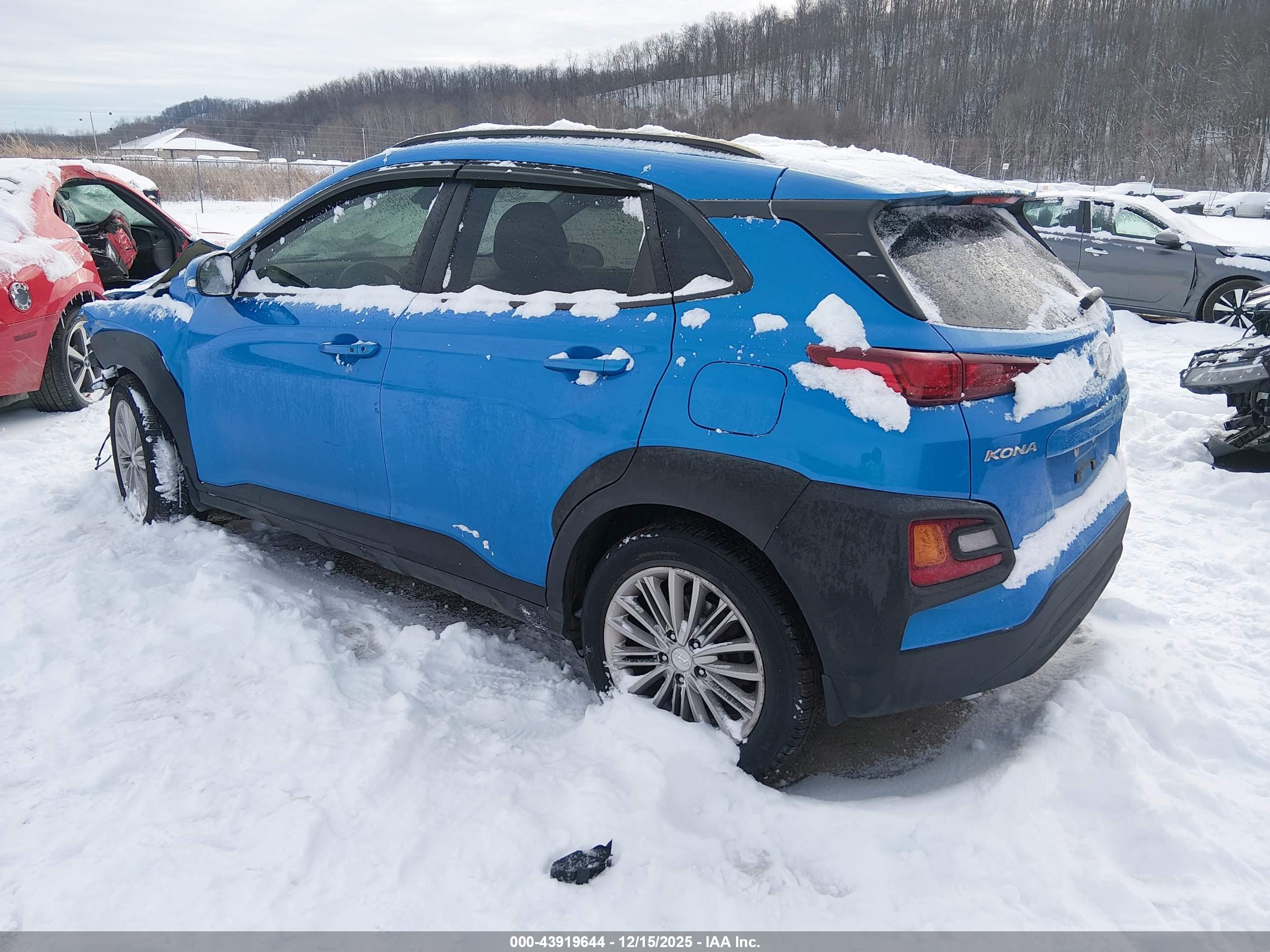 HYUNDAI KONA image 3