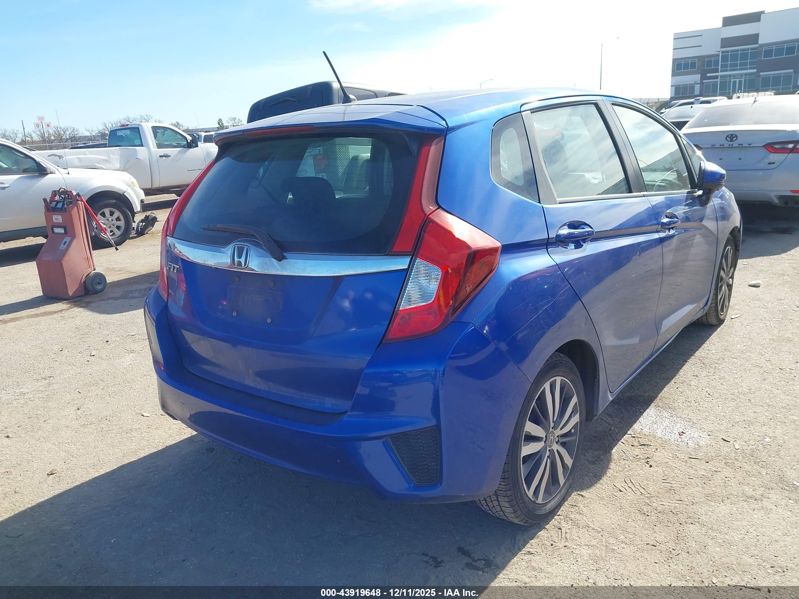 HONDA FIT image 4