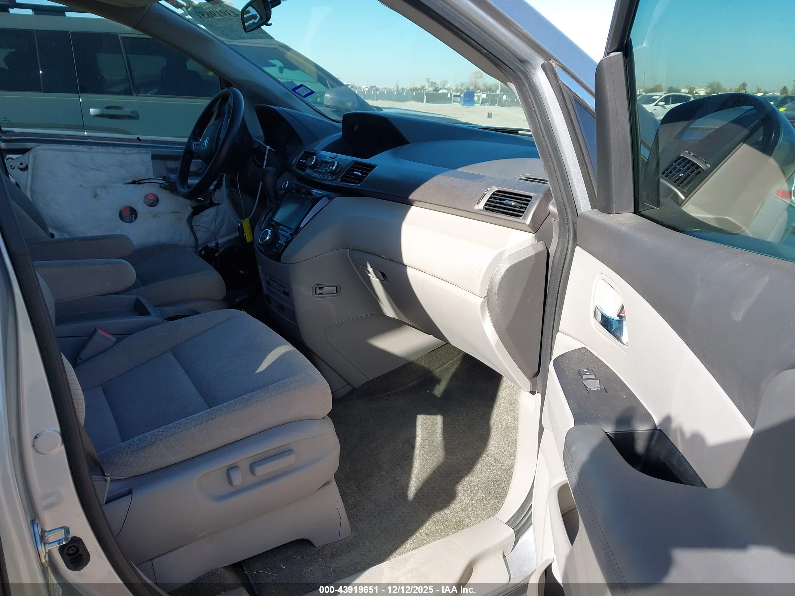 HONDA ODYSSEY image 5