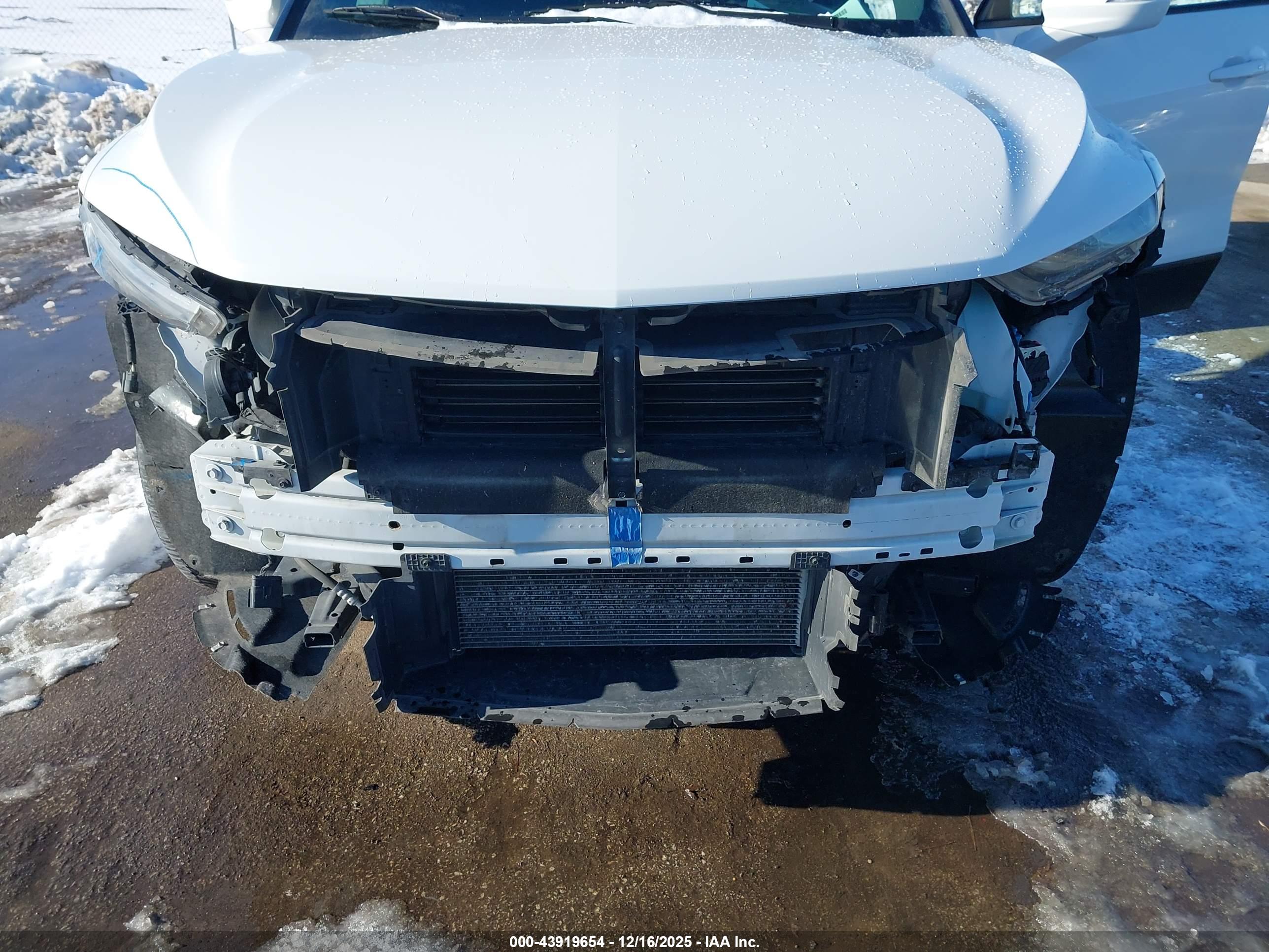 CHEVROLET BLAZER image 6