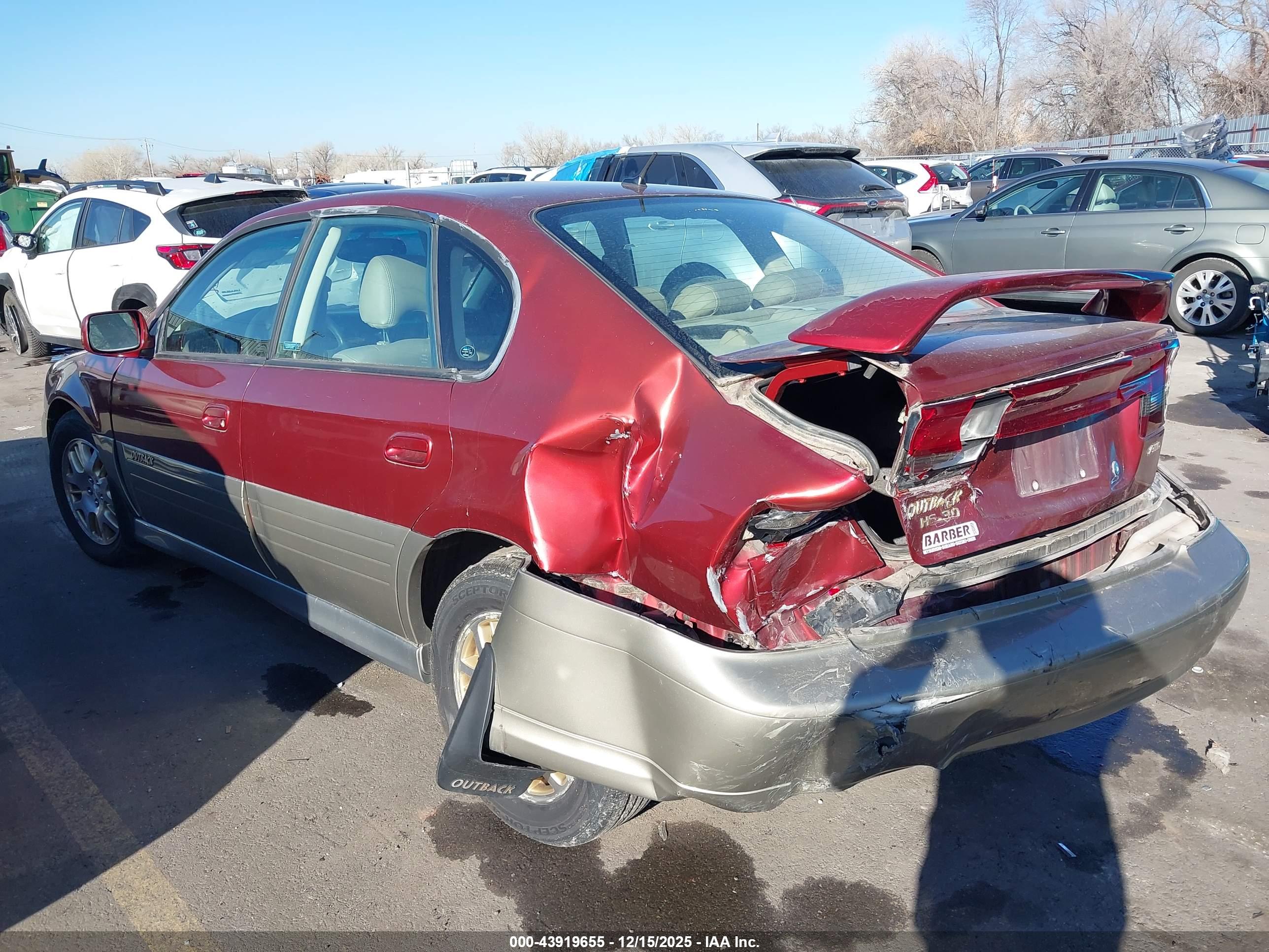 SUBARU OUTBACK image 3