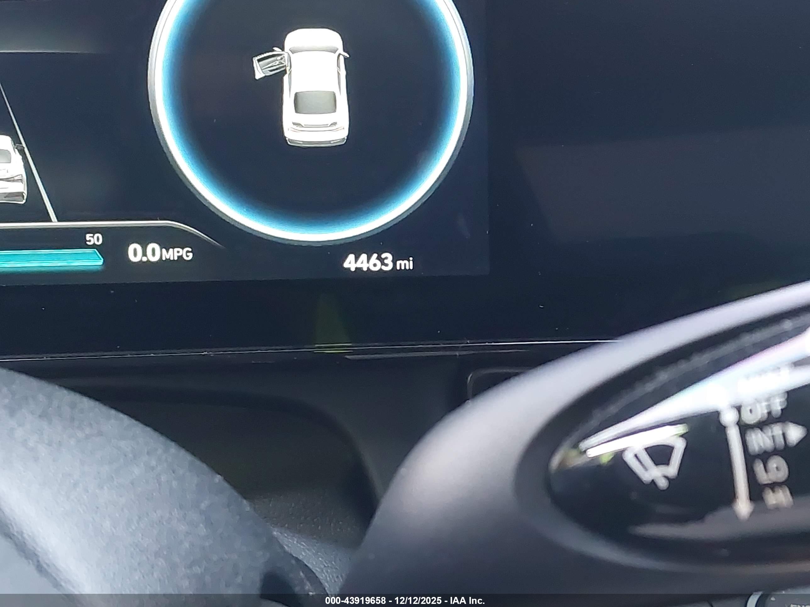 HYUNDAI ELANTRA image 7