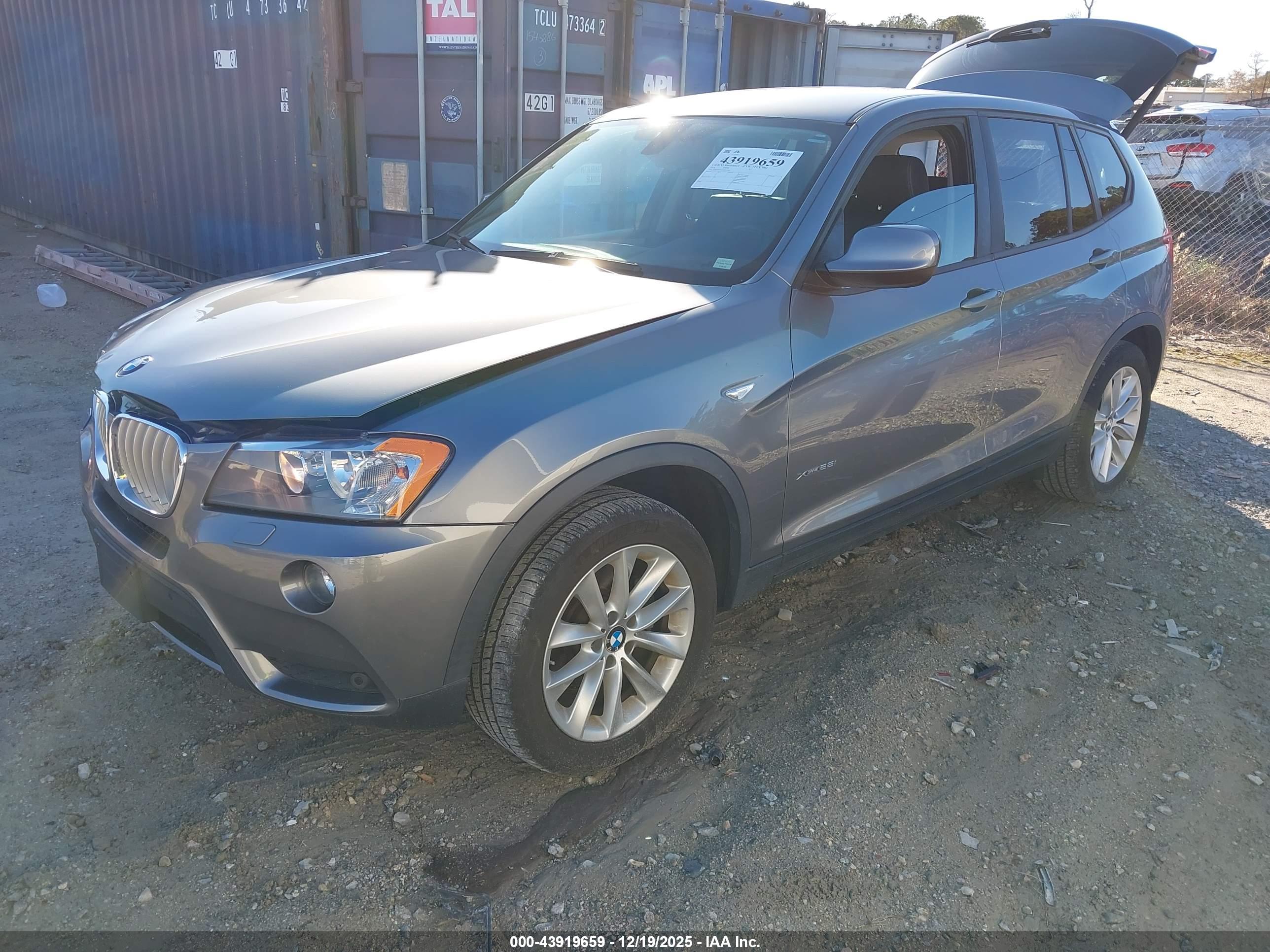 BMW X3 image 2