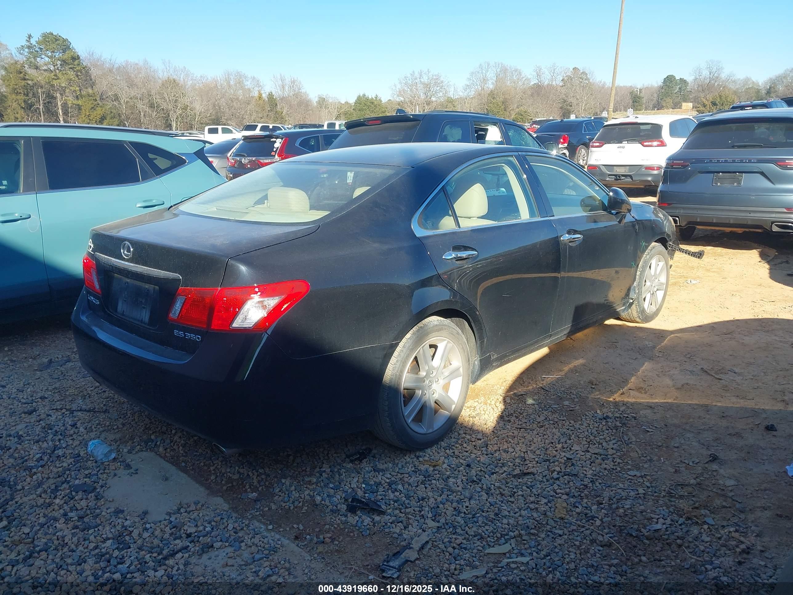 LEXUS ES image 4