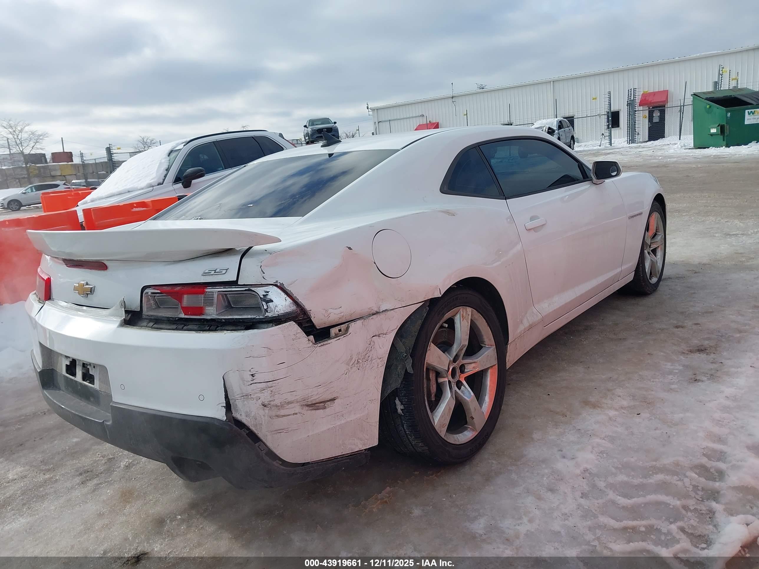 CHEVROLET CAMARO image 4