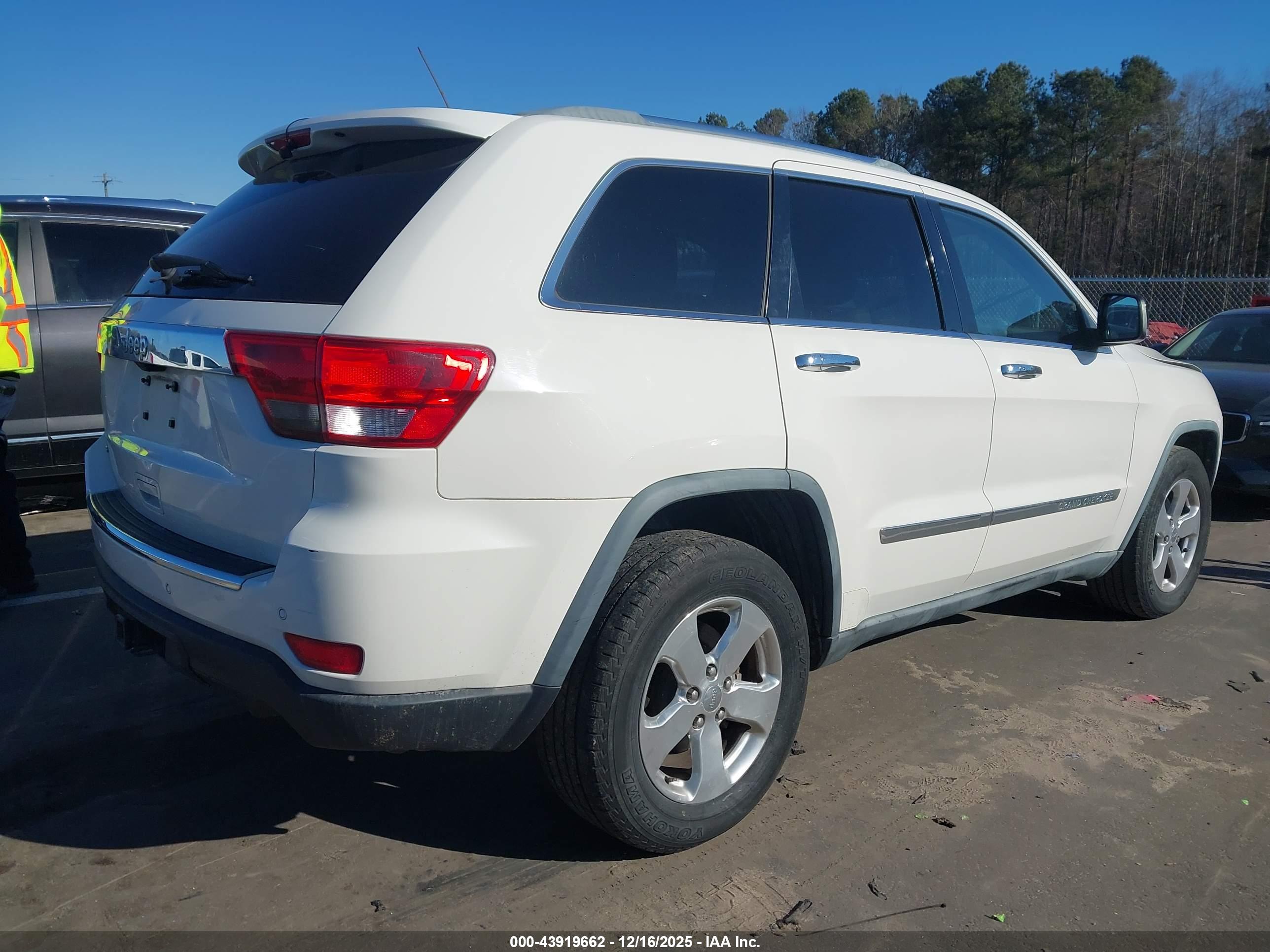 JEEP GRAND image 4
