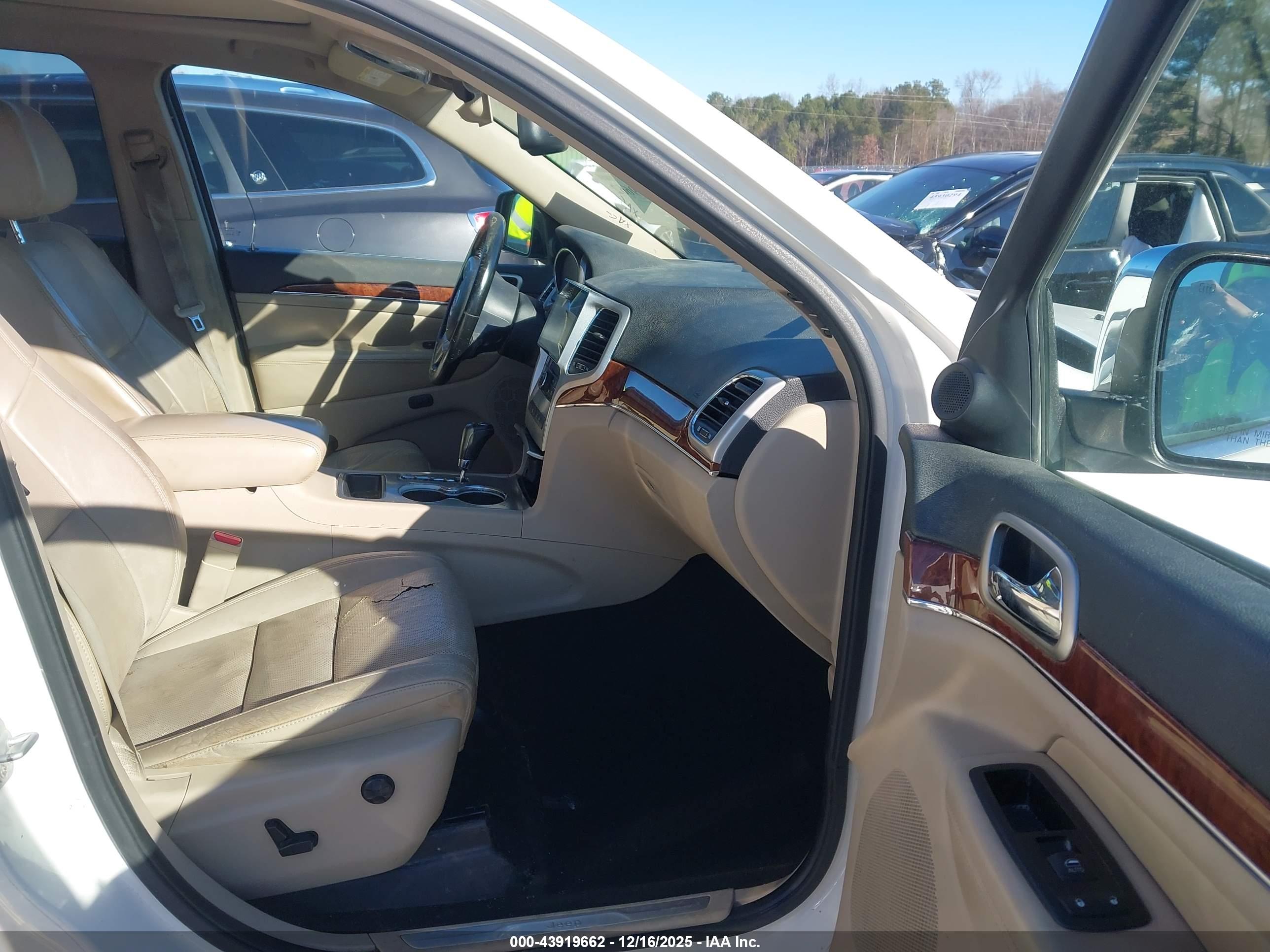 JEEP GRAND image 5