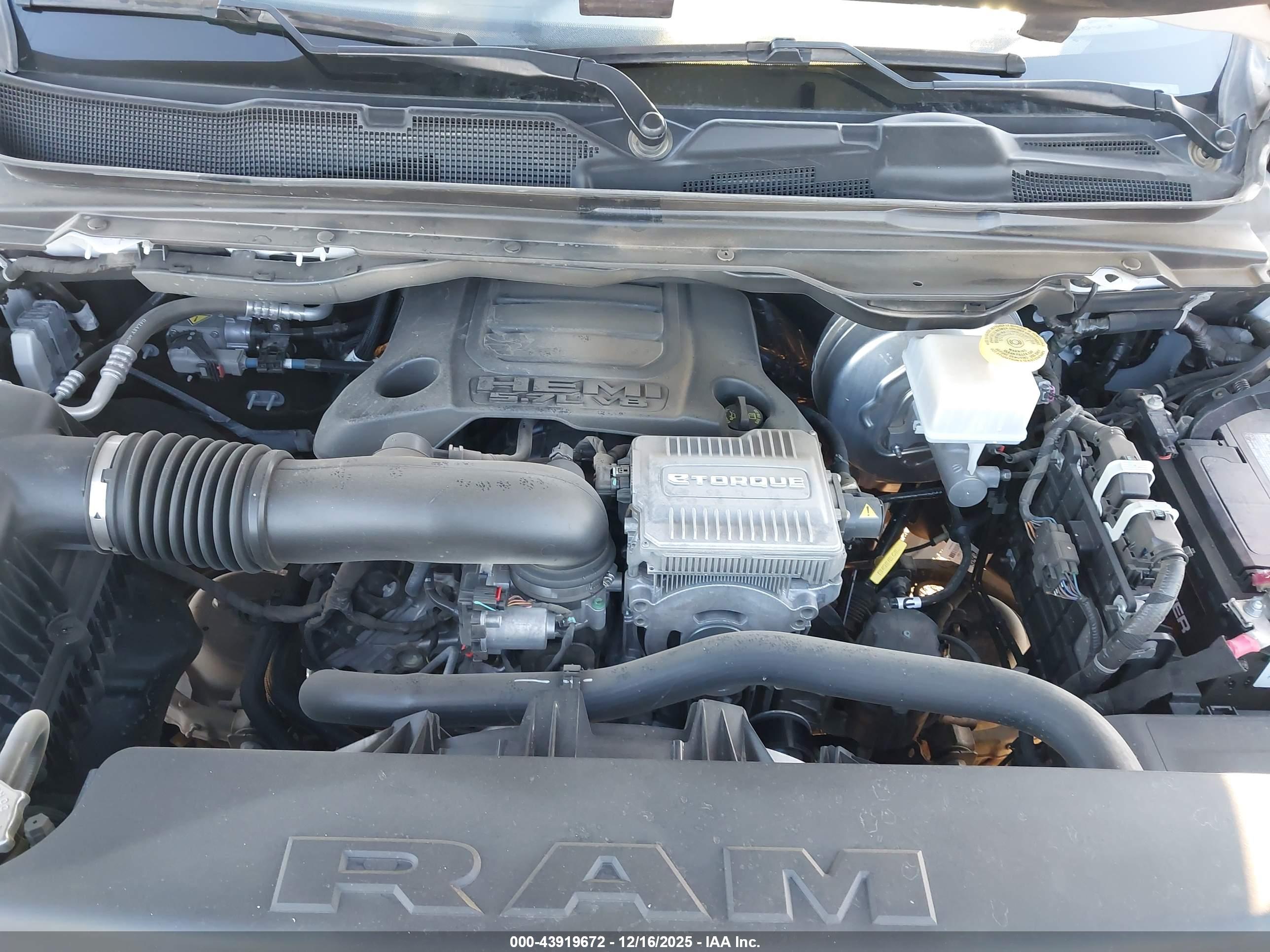 RAM 1500 image 10