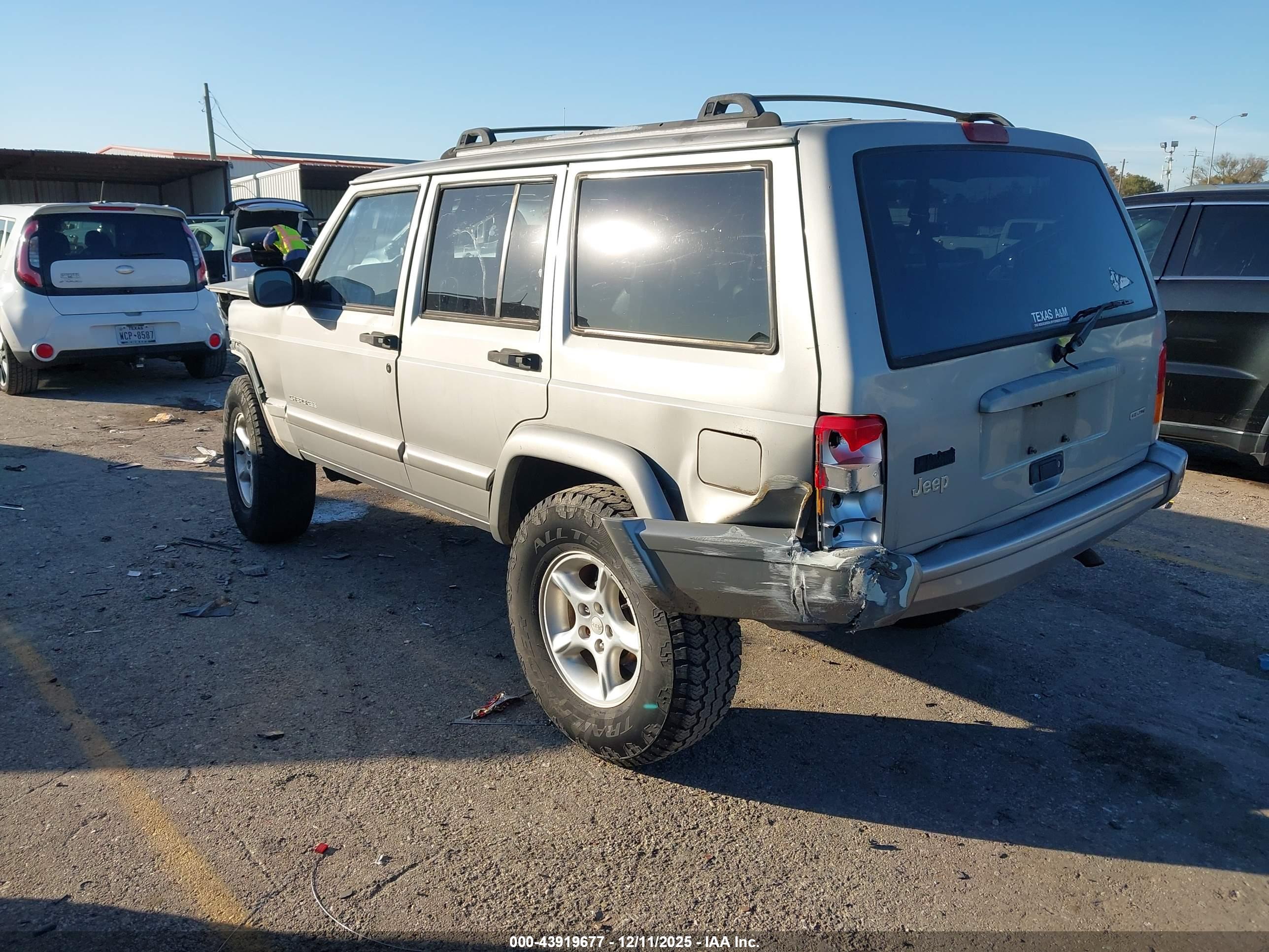 JEEP CHEROKEE image 3
