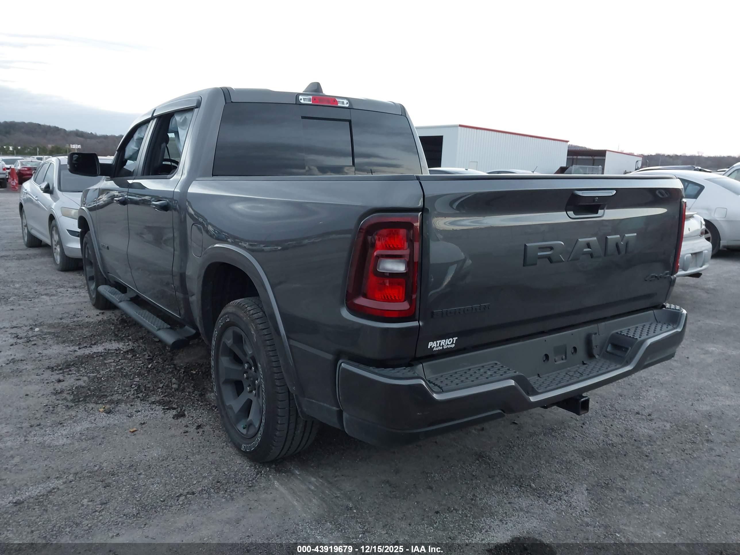 RAM 1500 image 3