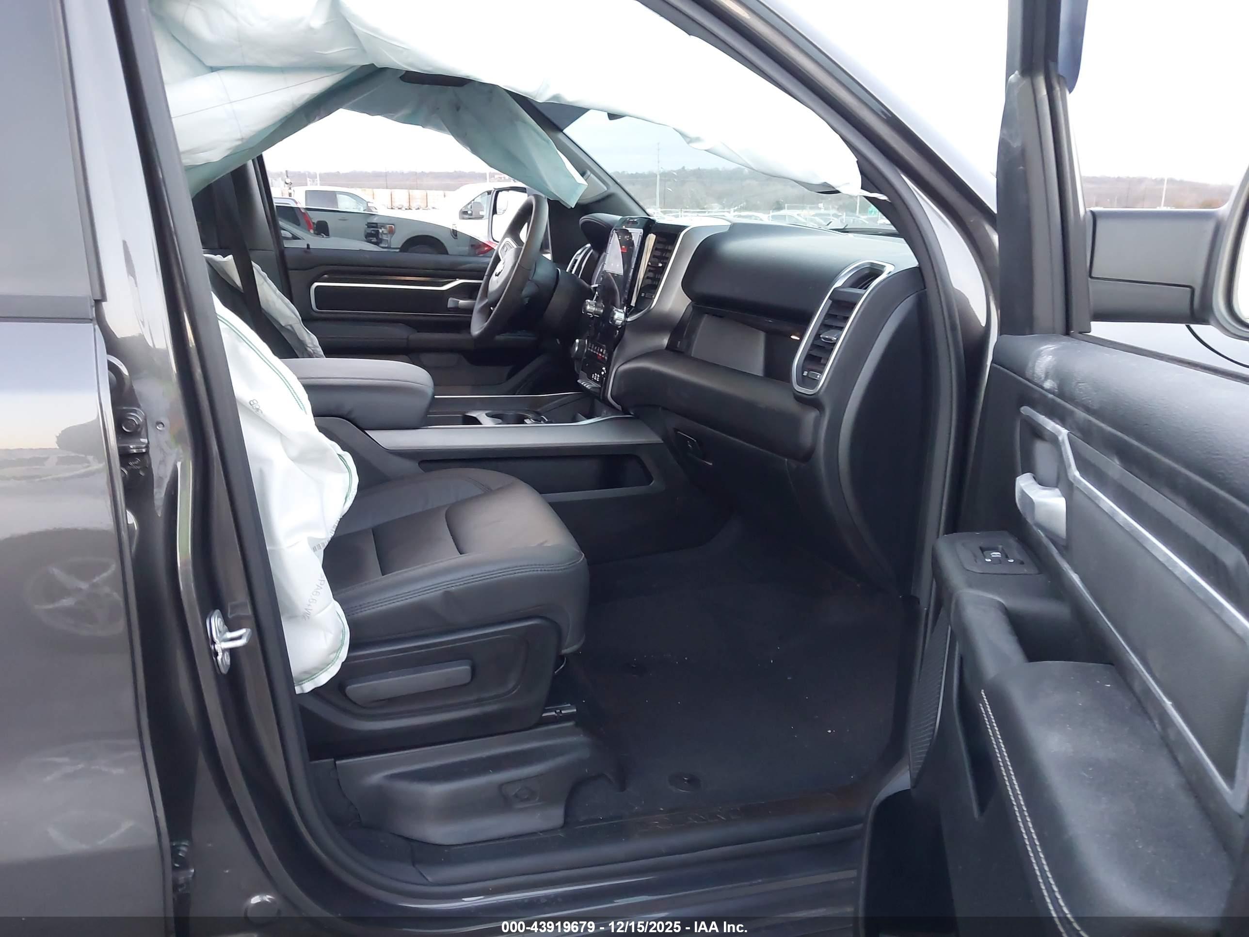 RAM 1500 image 5