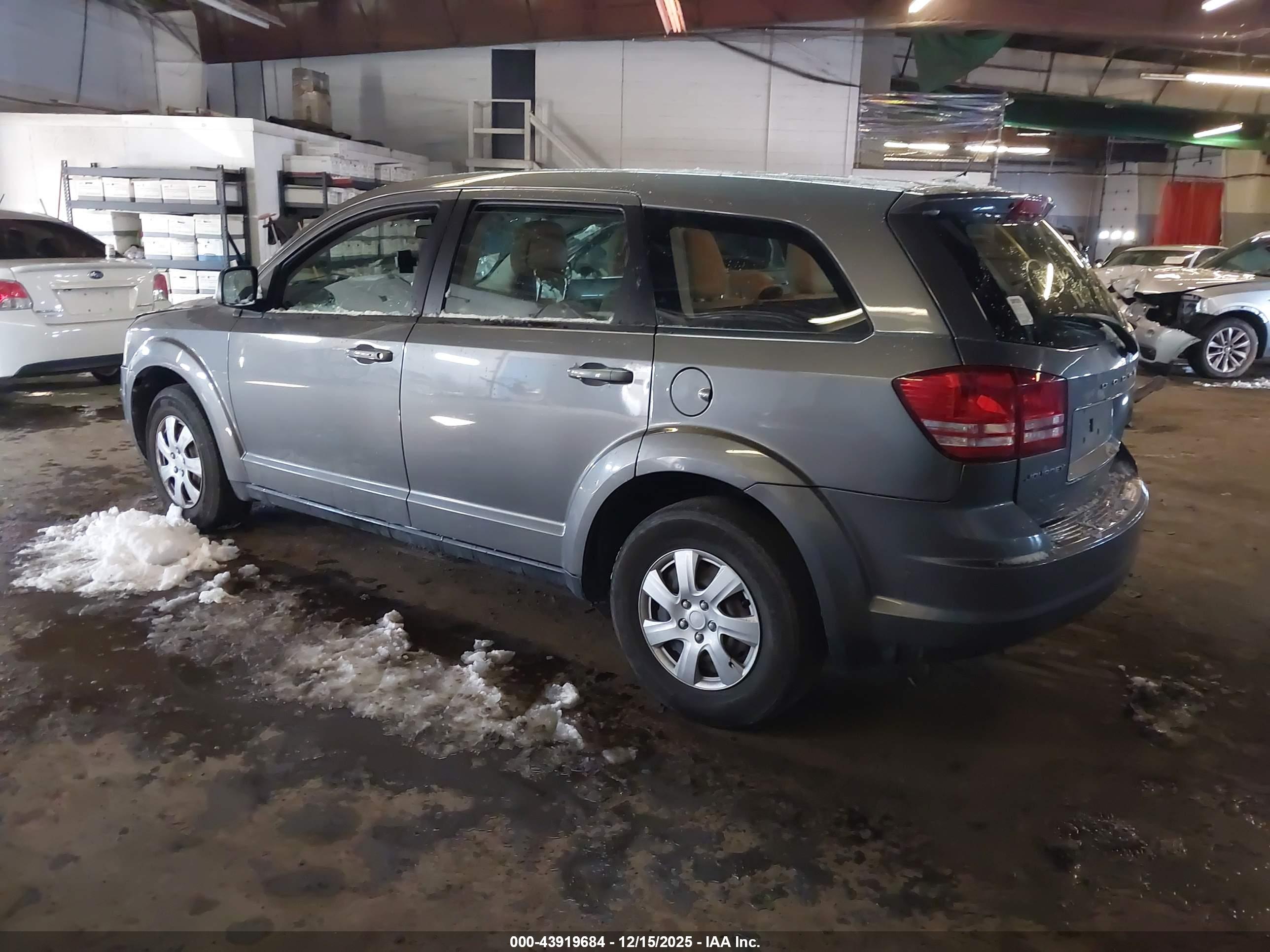 DODGE JOURNEY image 3