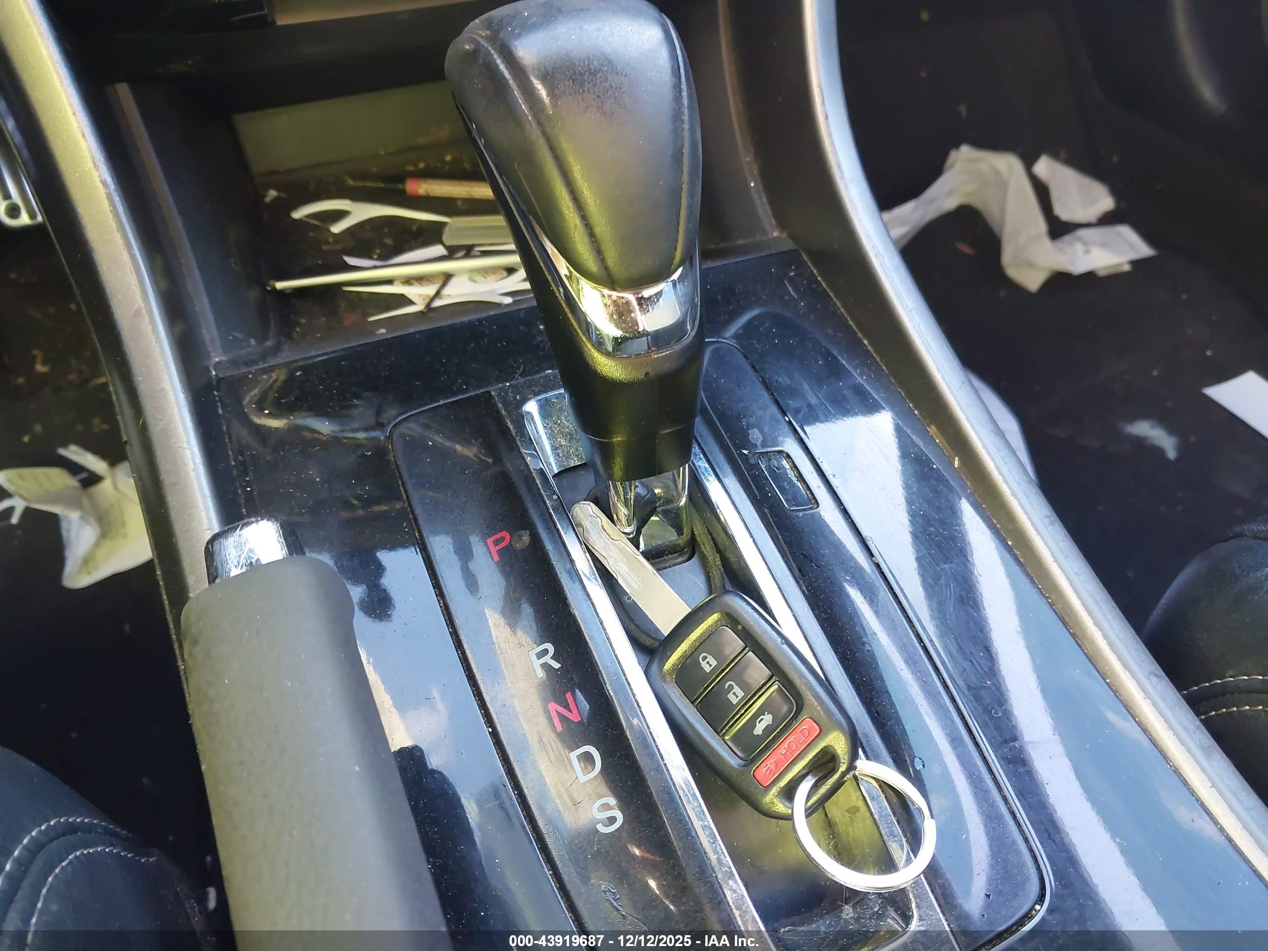 HONDA ACCORD image 11