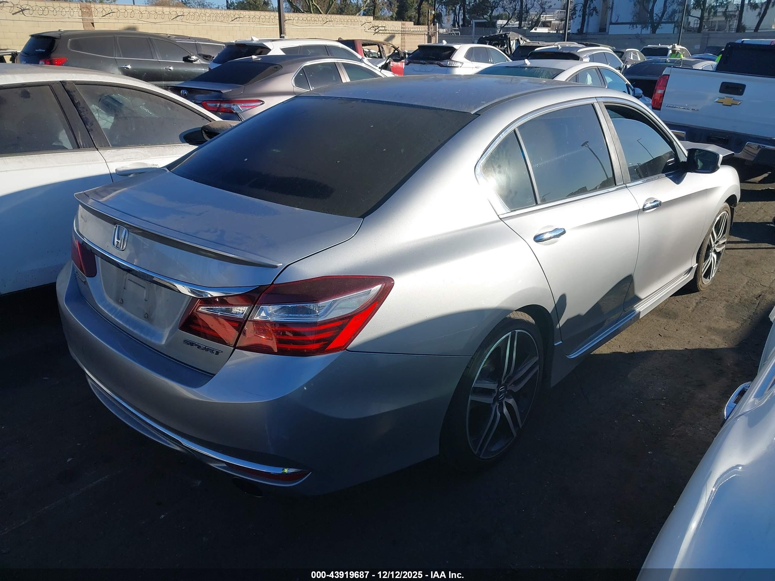 HONDA ACCORD image 4